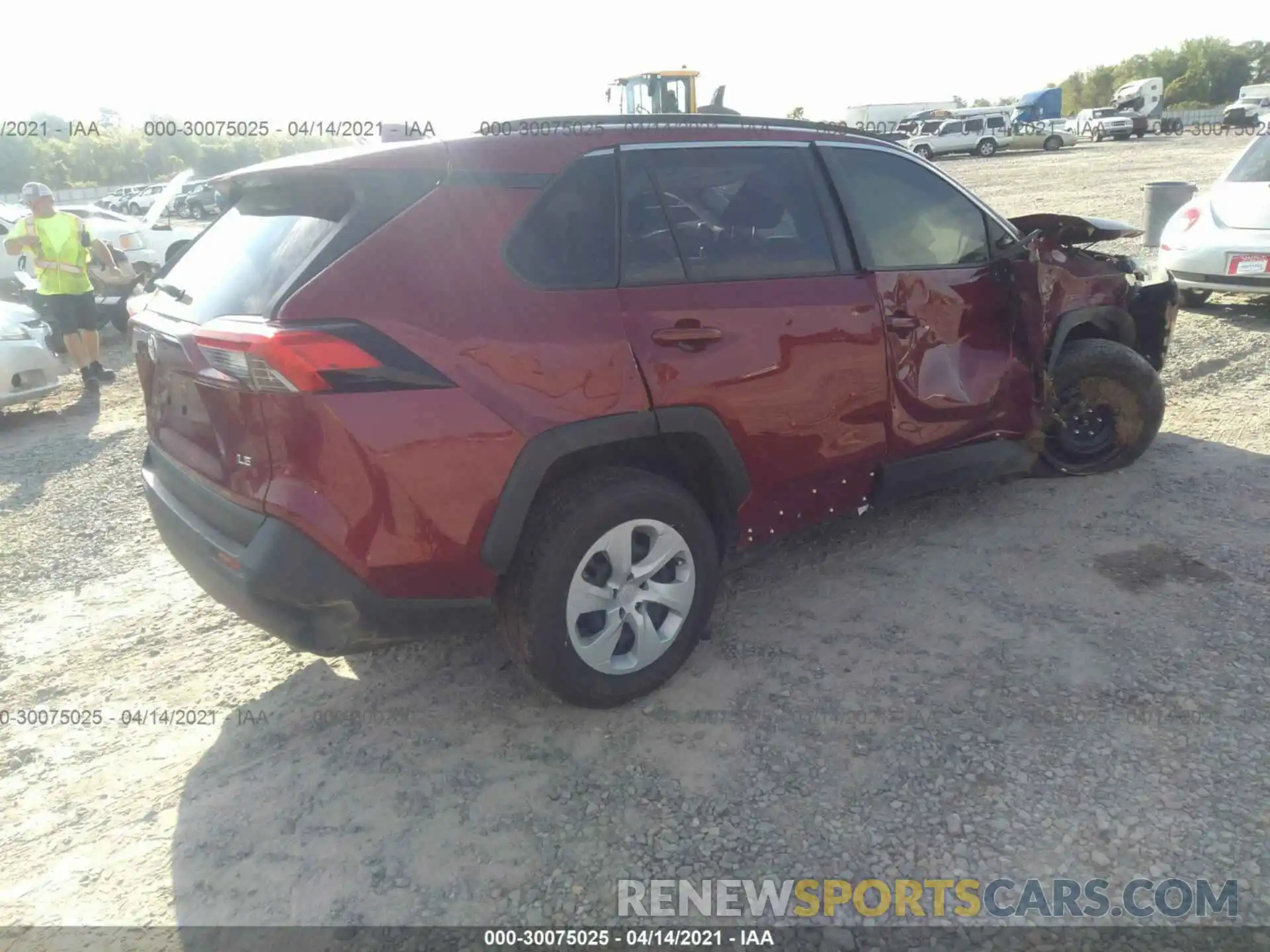 4 Photograph of a damaged car JTMH1RFV2MD067432 TOYOTA RAV4 2021