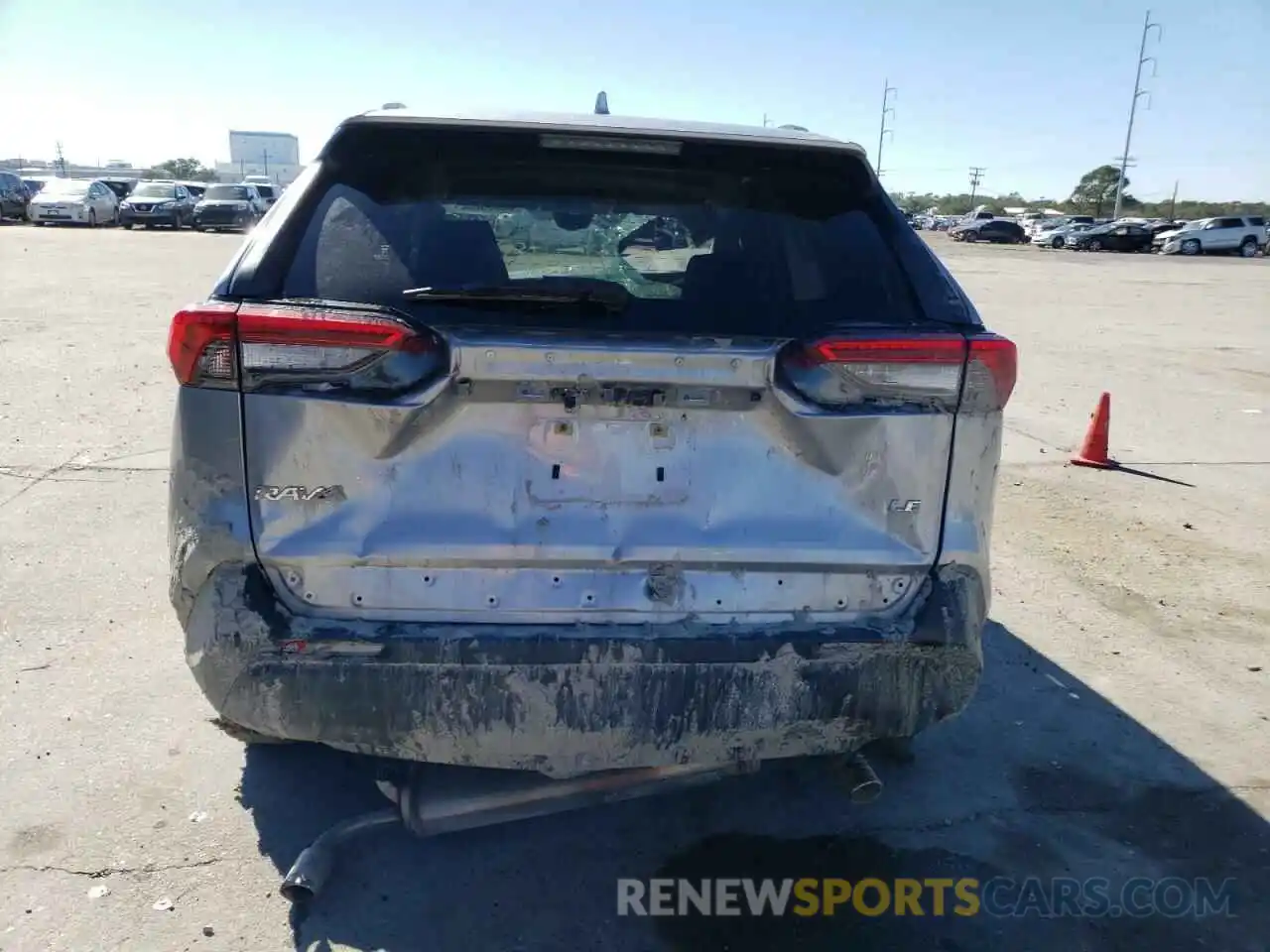 6 Photograph of a damaged car JTMH1RFV3MD071859 TOYOTA RAV4 2021