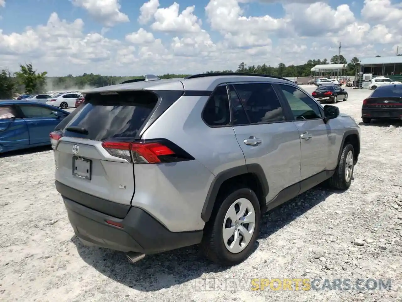 4 Photograph of a damaged car JTMH1RFV4MD061258 TOYOTA RAV4 2021