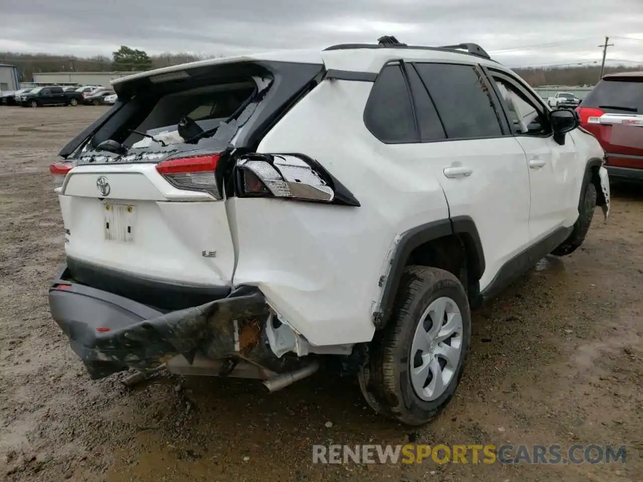 4 Photograph of a damaged car JTMH1RFVXMD065069 TOYOTA RAV4 2021