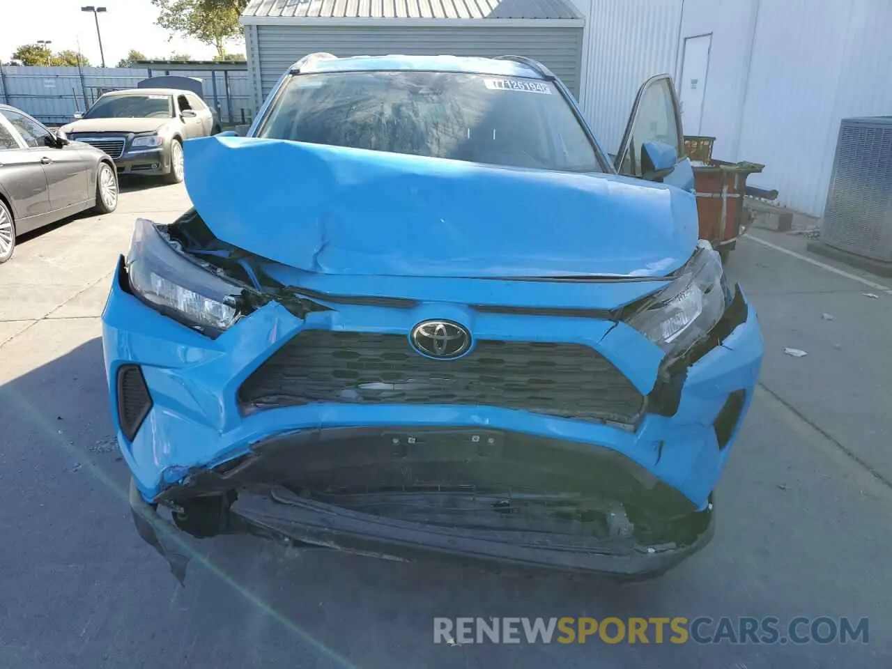12 Photograph of a damaged car JTMK1RFV9MD064792 TOYOTA RAV4 2021