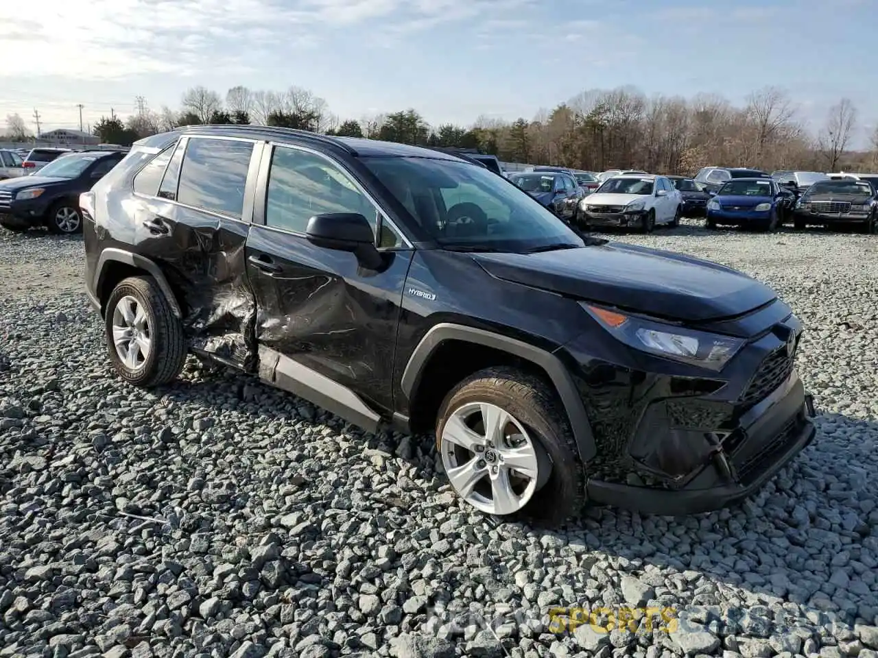 4 Photograph of a damaged car JTMLWRFV0MD133911 TOYOTA RAV4 2021