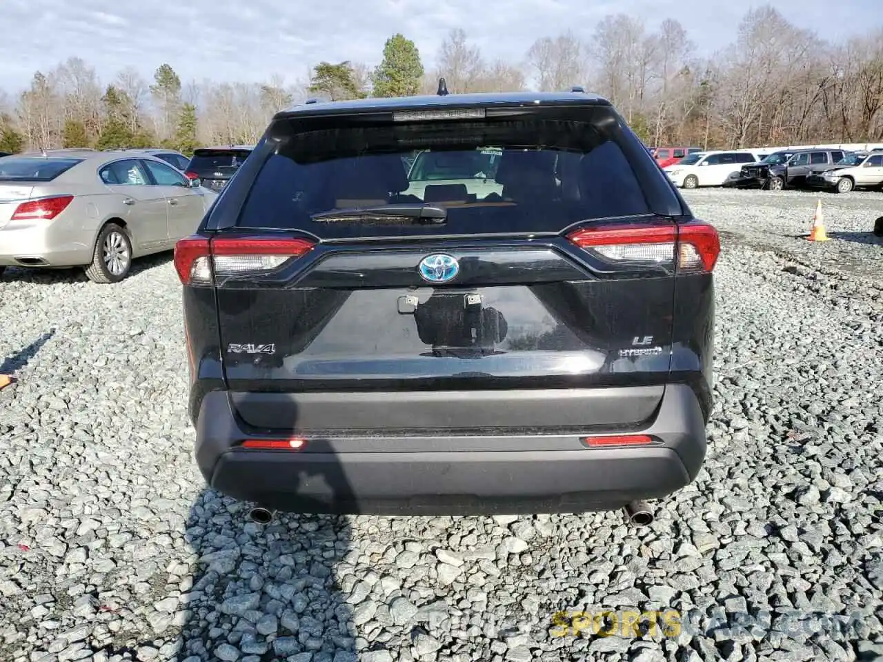 6 Photograph of a damaged car JTMLWRFV0MD133911 TOYOTA RAV4 2021