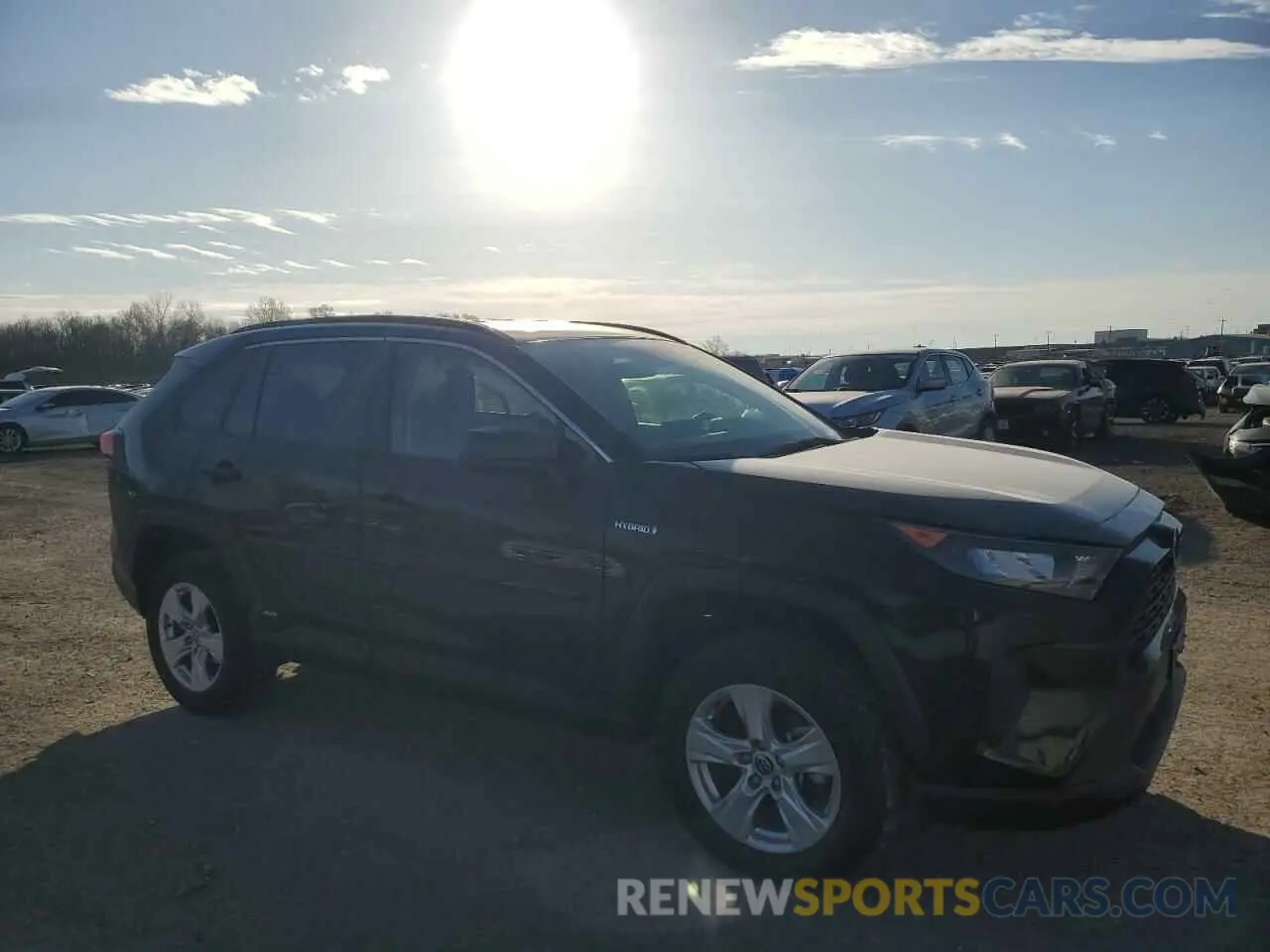 4 Photograph of a damaged car JTMLWRFV7MD131590 TOYOTA RAV4 2021