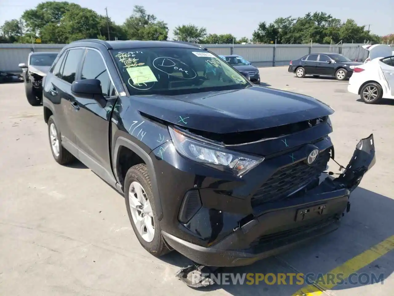 1 Photograph of a damaged car JTMLWRFV9MD131767 TOYOTA RAV4 2021