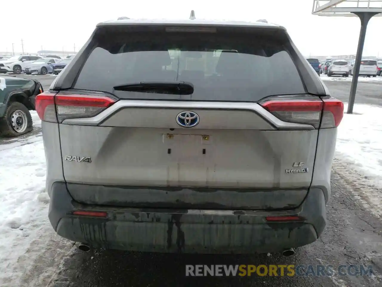 6 Photograph of a damaged car JTMM6RFV4MD014425 TOYOTA RAV4 2021