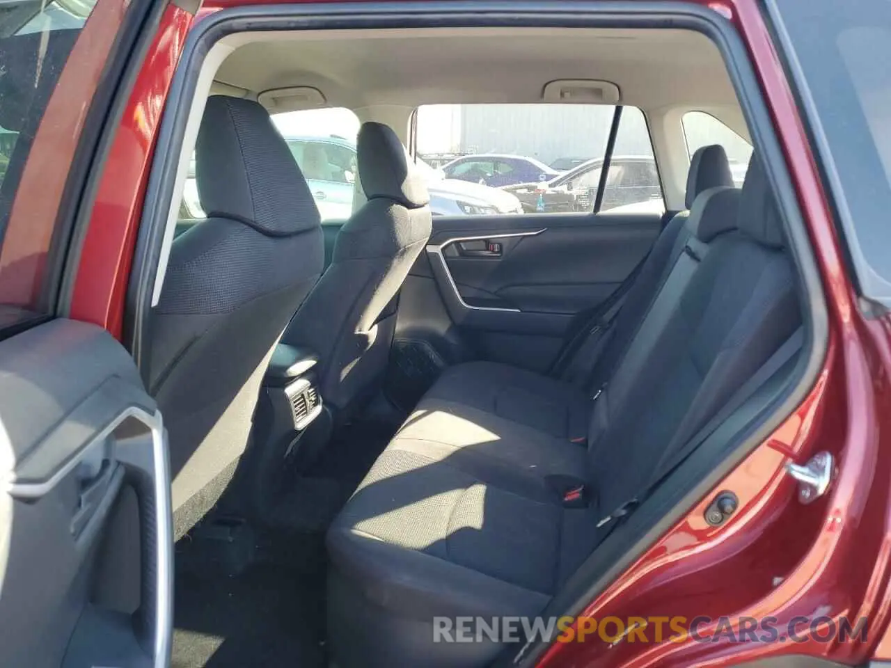10 Photograph of a damaged car JTMM6RFV8MD014945 TOYOTA RAV4 2021