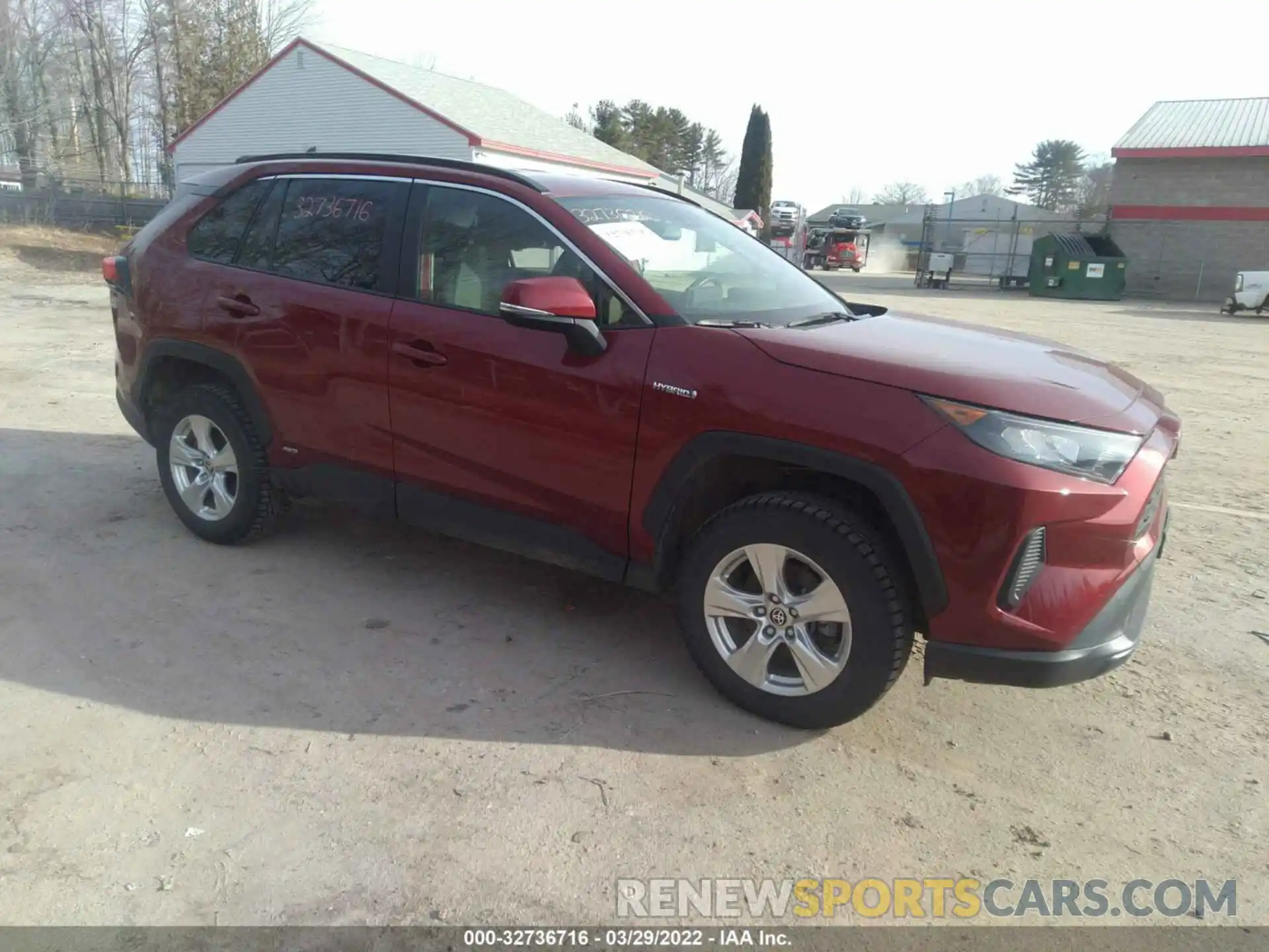 1 Photograph of a damaged car JTMM6RFV9MD013268 TOYOTA RAV4 2021