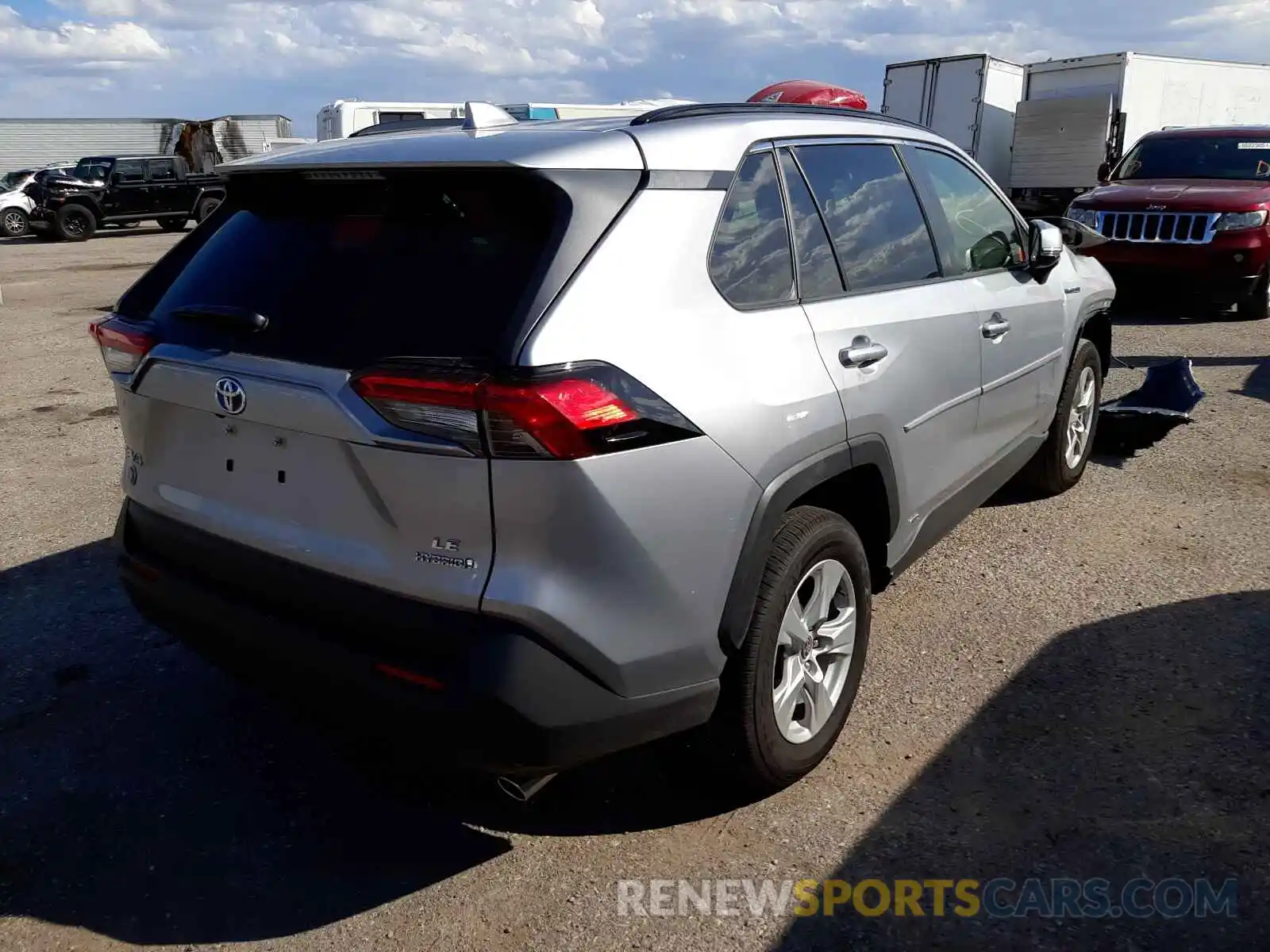 4 Photograph of a damaged car JTMMWRFV7MD114969 TOYOTA RAV4 2021