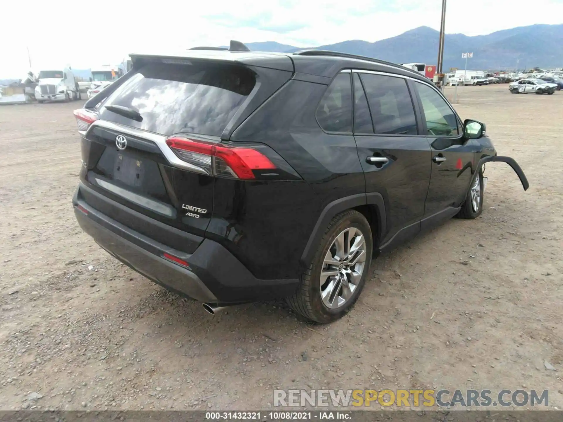 4 Photograph of a damaged car JTMN1RFV0MD070395 TOYOTA RAV4 2021