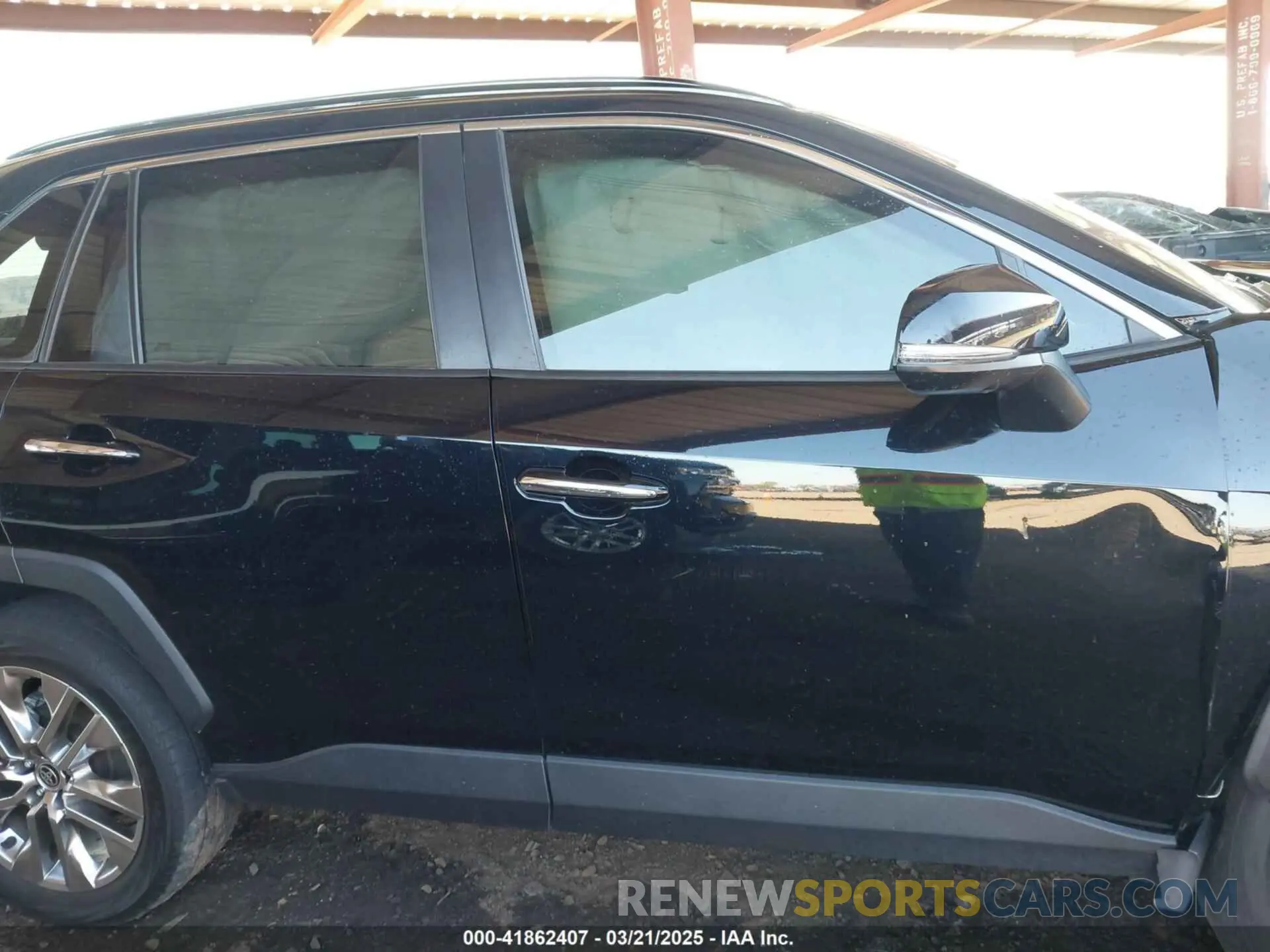 13 Photograph of a damaged car JTMN1RFV1MD078392 TOYOTA RAV4 2021