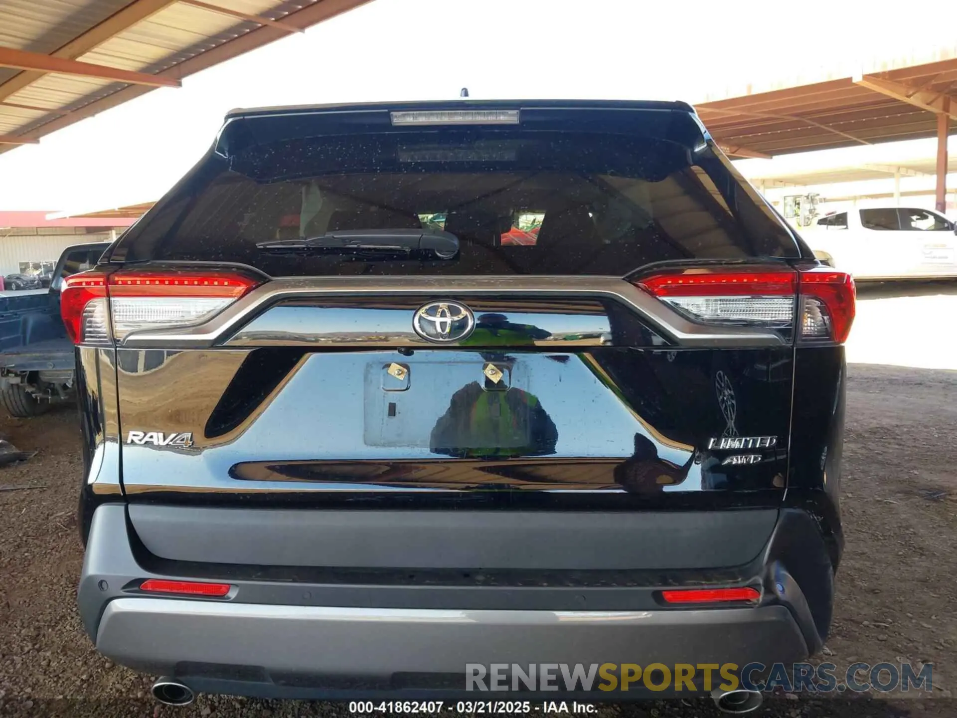 16 Photograph of a damaged car JTMN1RFV1MD078392 TOYOTA RAV4 2021