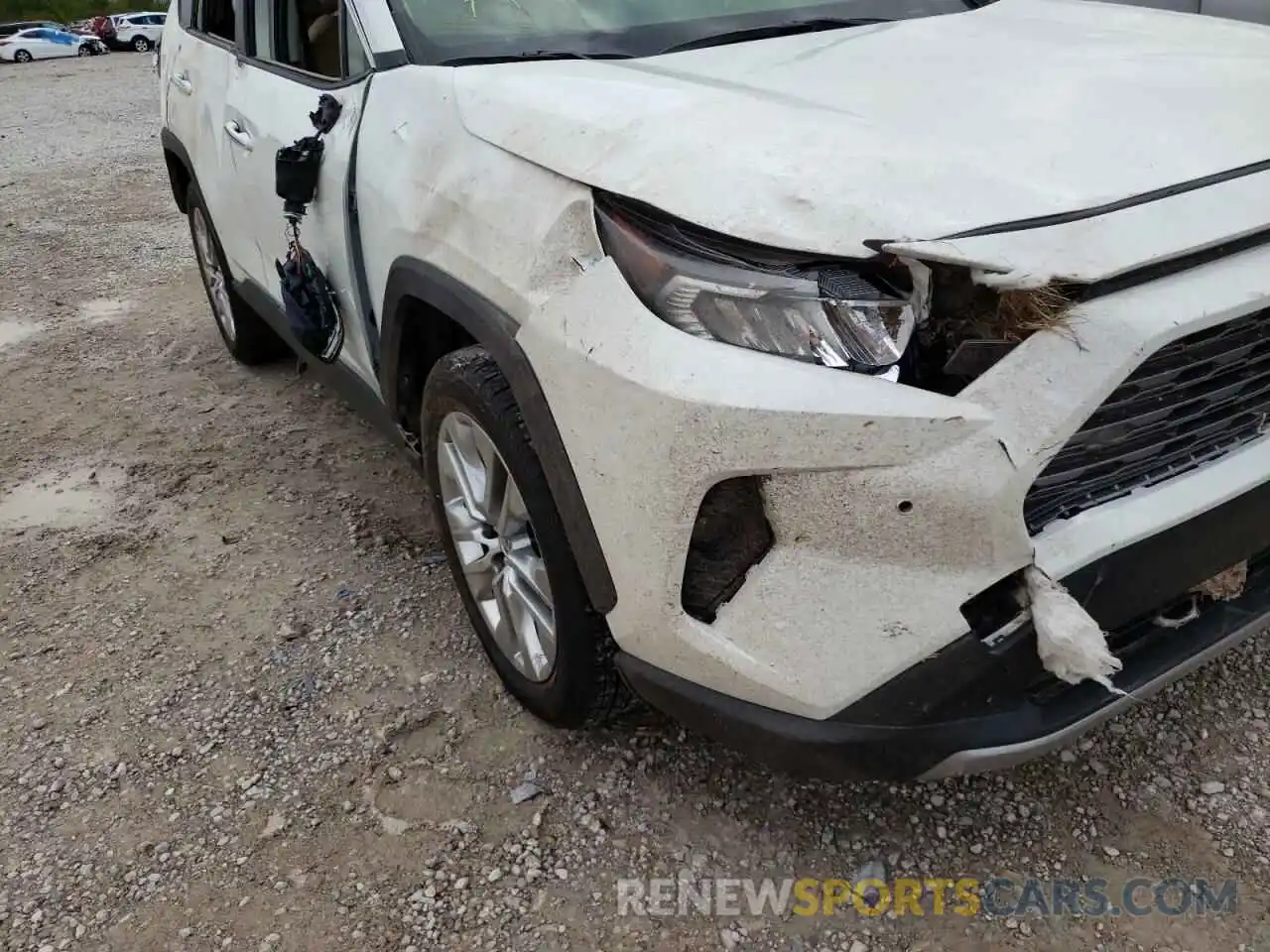 9 Photograph of a damaged car JTMN1RFVXMD078715 TOYOTA RAV4 2021