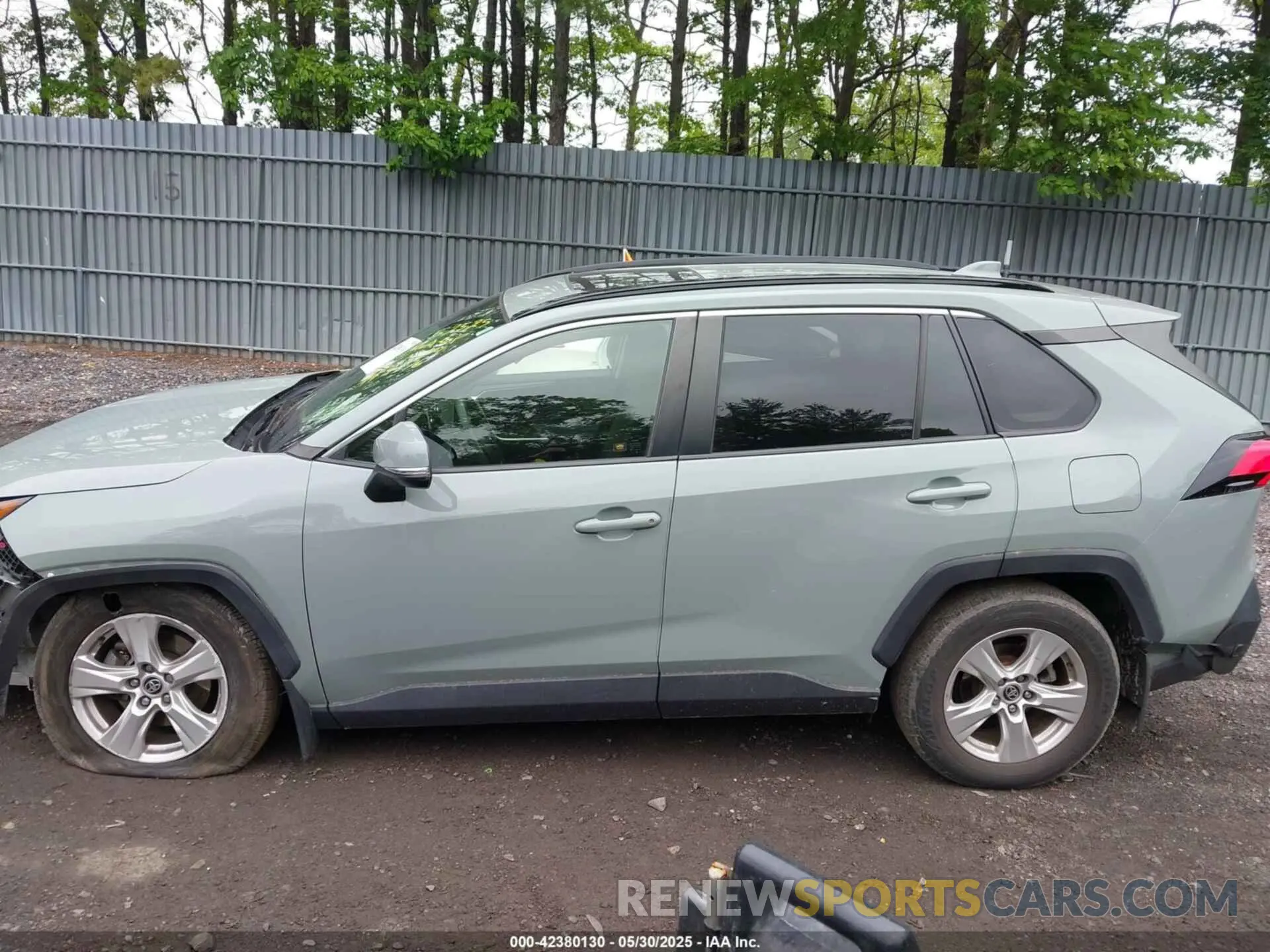 14 Photograph of a damaged car JTMP1RFV1MD079776 TOYOTA RAV4 2021