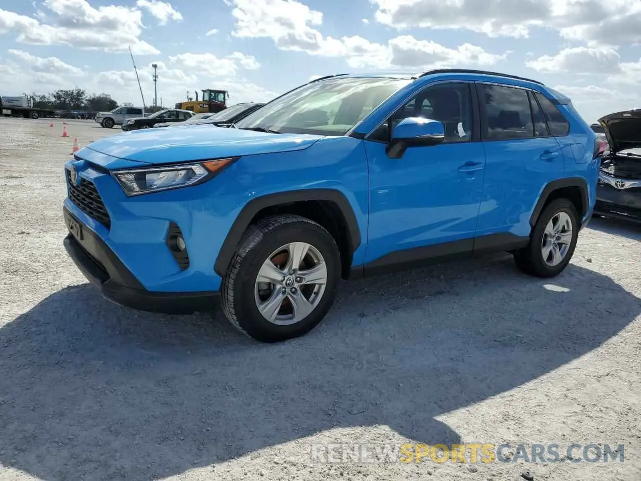 1 Photograph of a damaged car JTMP1RFV2MD070746 TOYOTA RAV4 2021