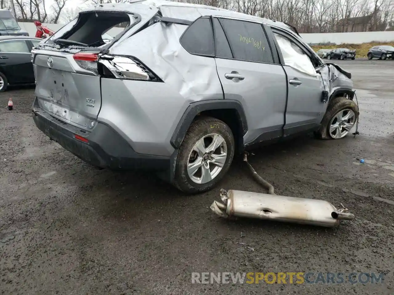 4 Photograph of a damaged car JTMP1RFV3MD072313 TOYOTA RAV4 2021