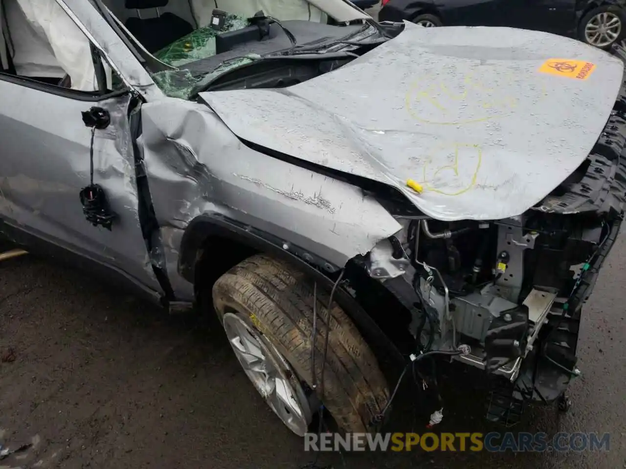 9 Photograph of a damaged car JTMP1RFV3MD072313 TOYOTA RAV4 2021