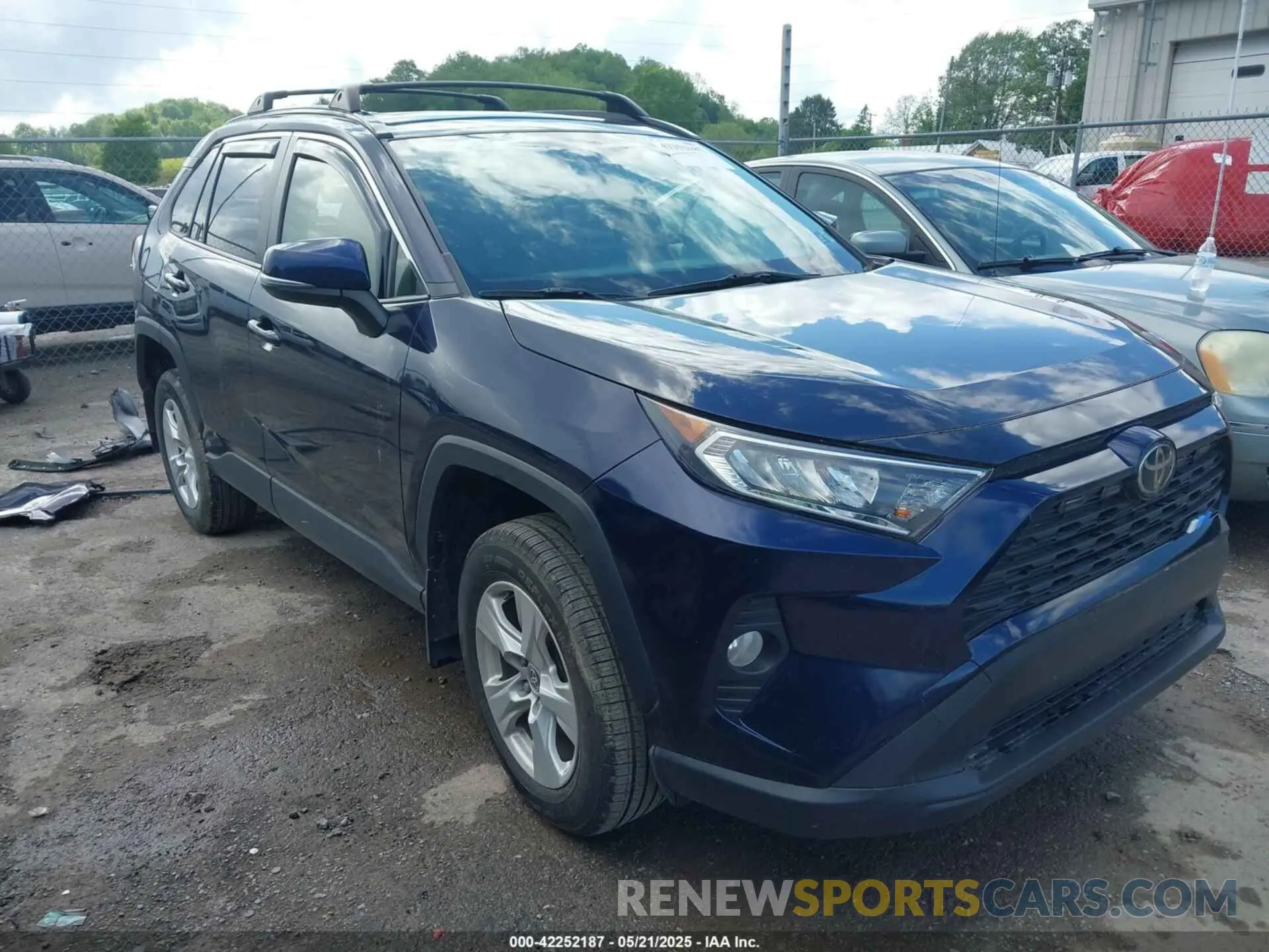 1 Photograph of a damaged car JTMP1RFV4MD071915 TOYOTA RAV4 2021