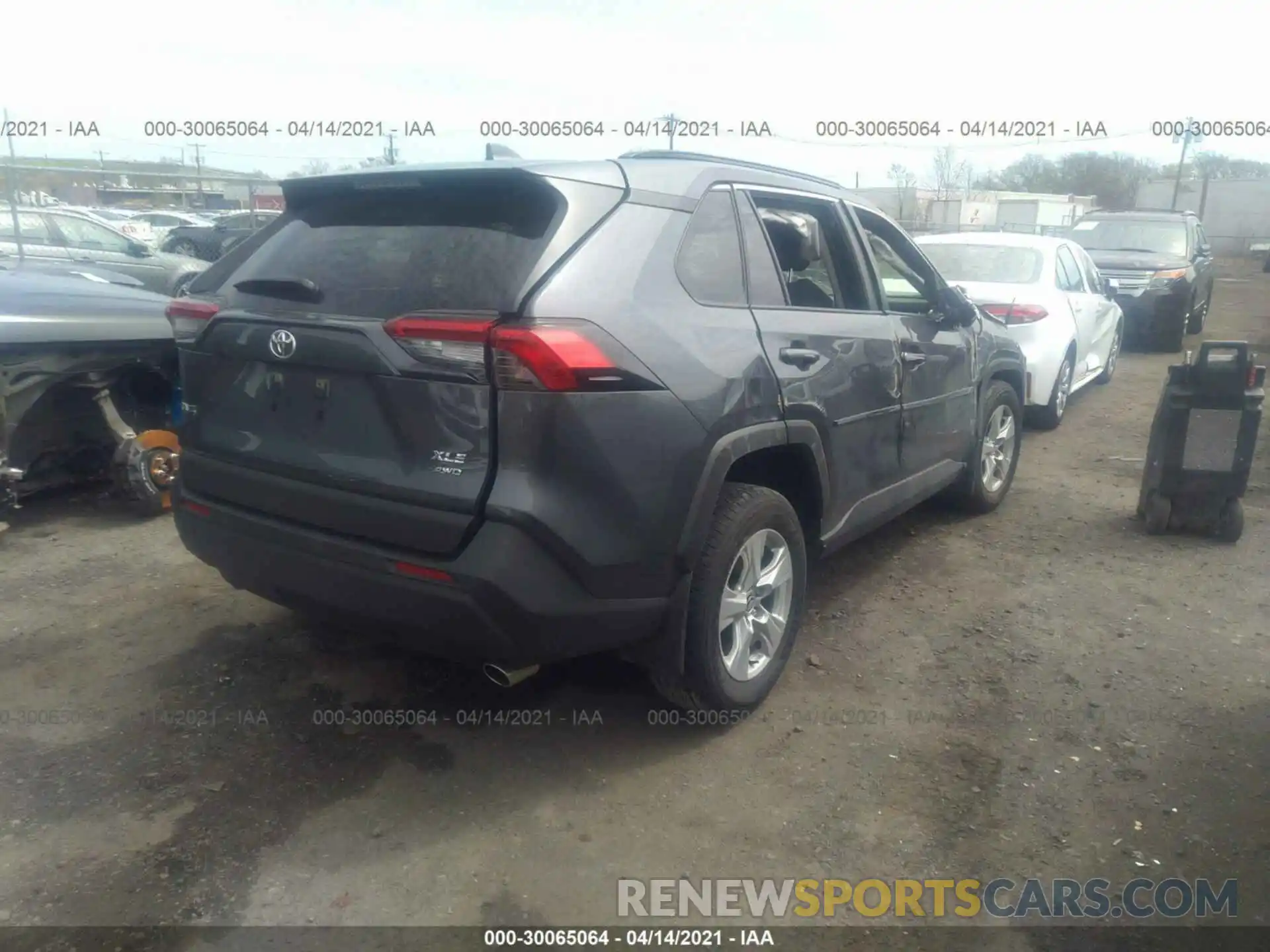 4 Photograph of a damaged car JTMP1RFV5MD077027 TOYOTA RAV4 2021