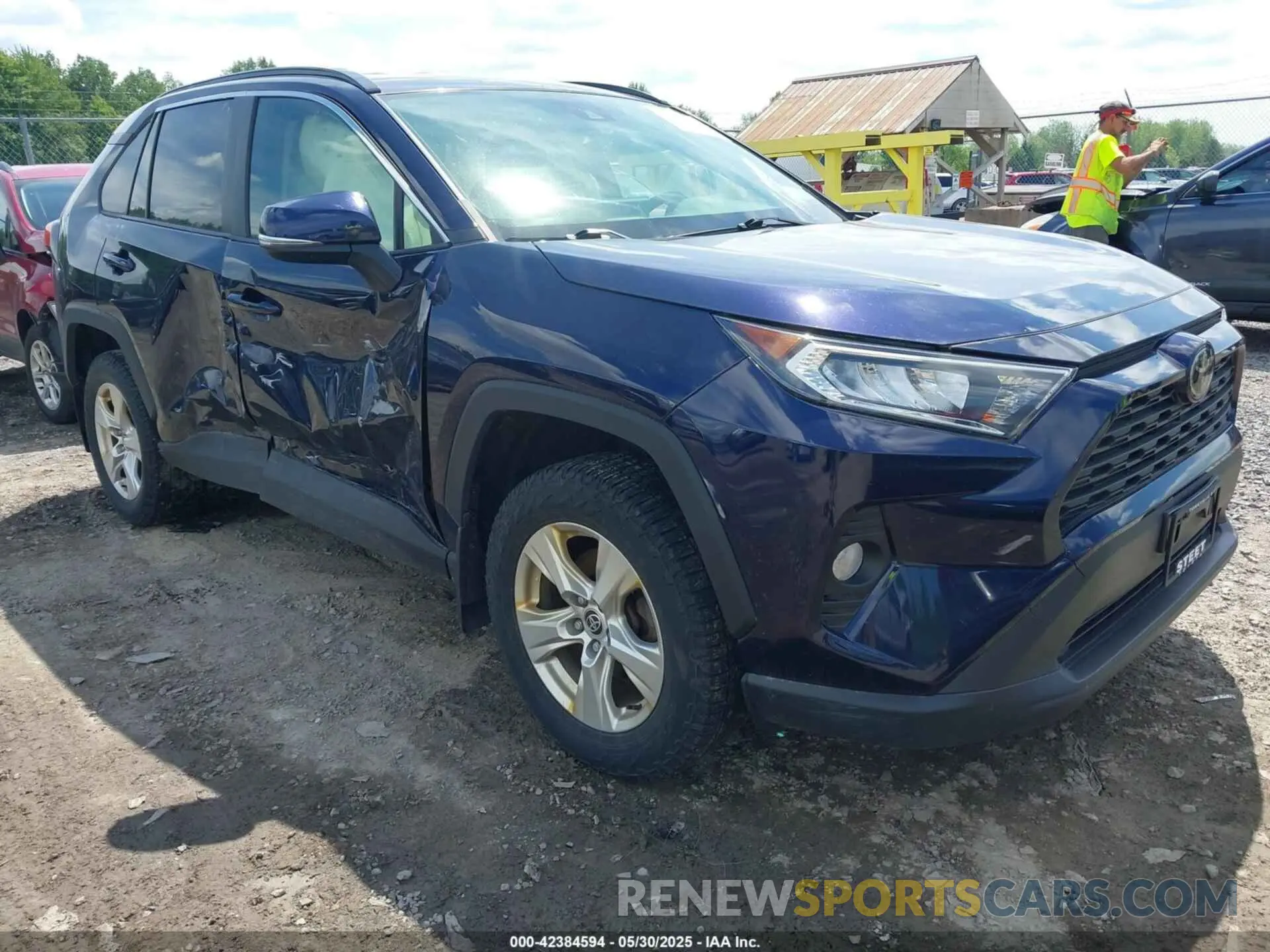 1 Photograph of a damaged car JTMP1RFV7MD069110 TOYOTA RAV4 2021