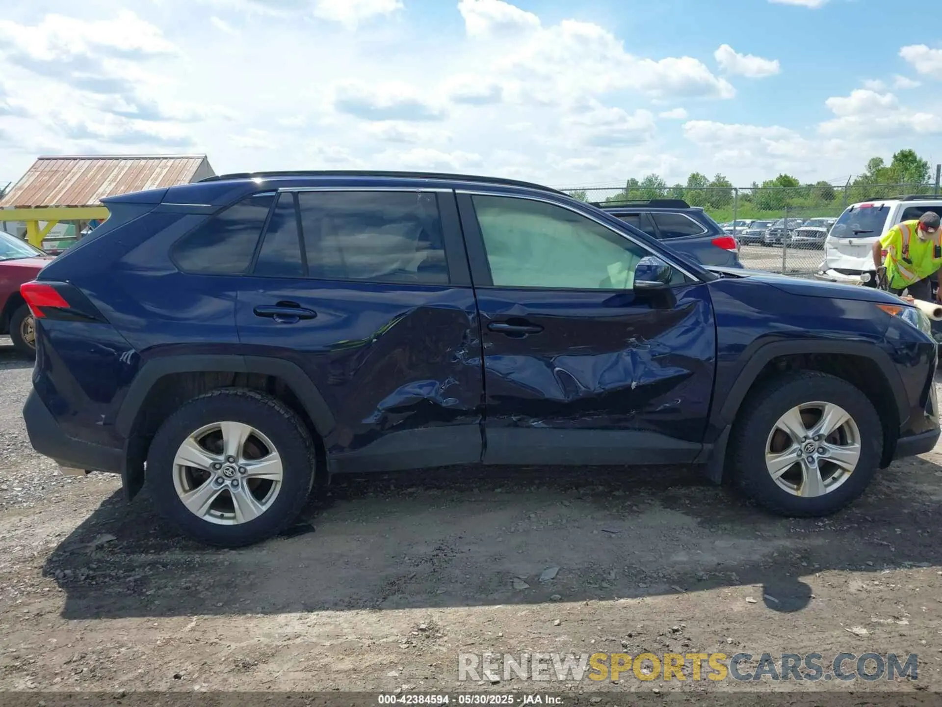 13 Photograph of a damaged car JTMP1RFV7MD069110 TOYOTA RAV4 2021