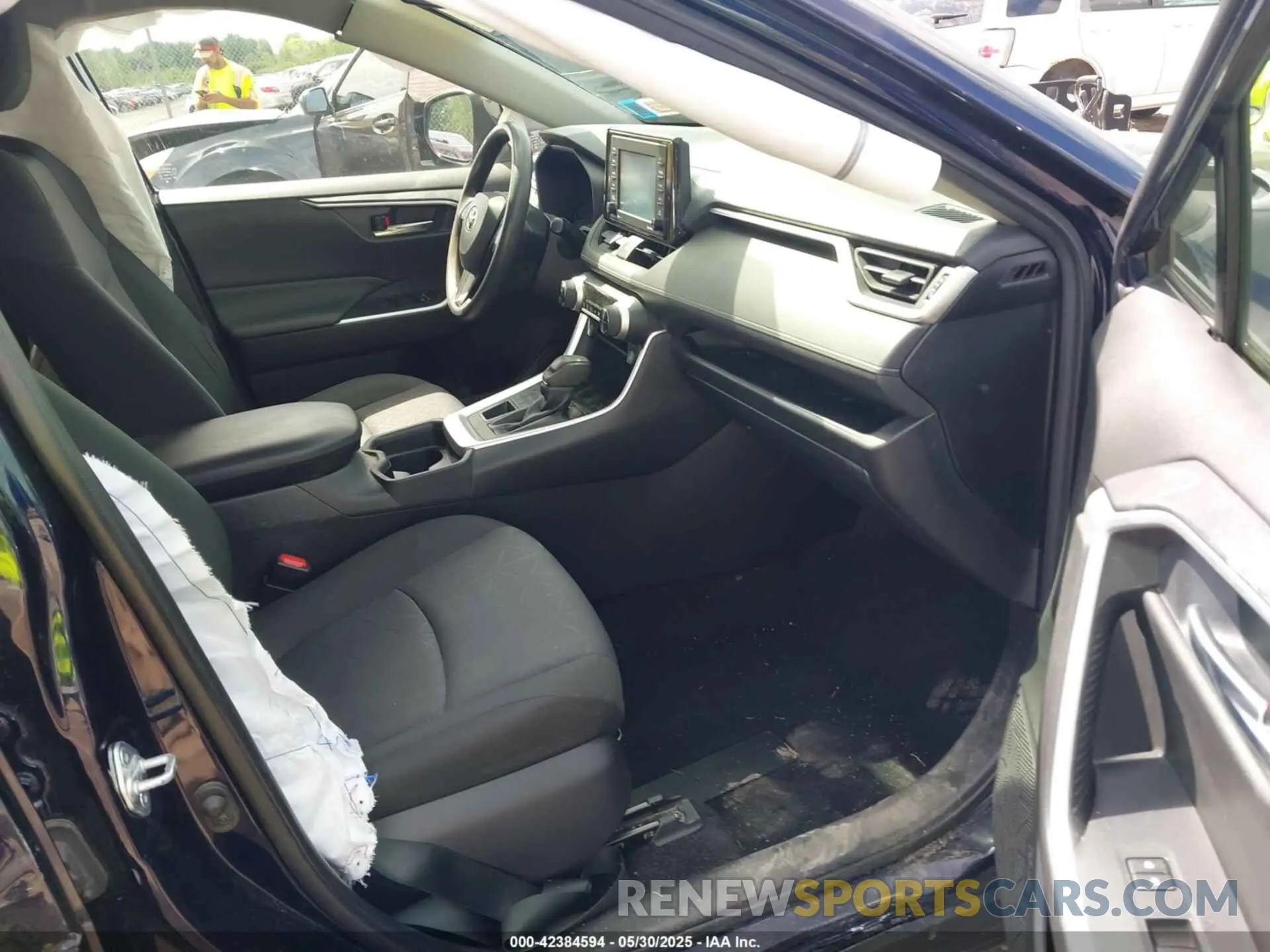 5 Photograph of a damaged car JTMP1RFV7MD069110 TOYOTA RAV4 2021