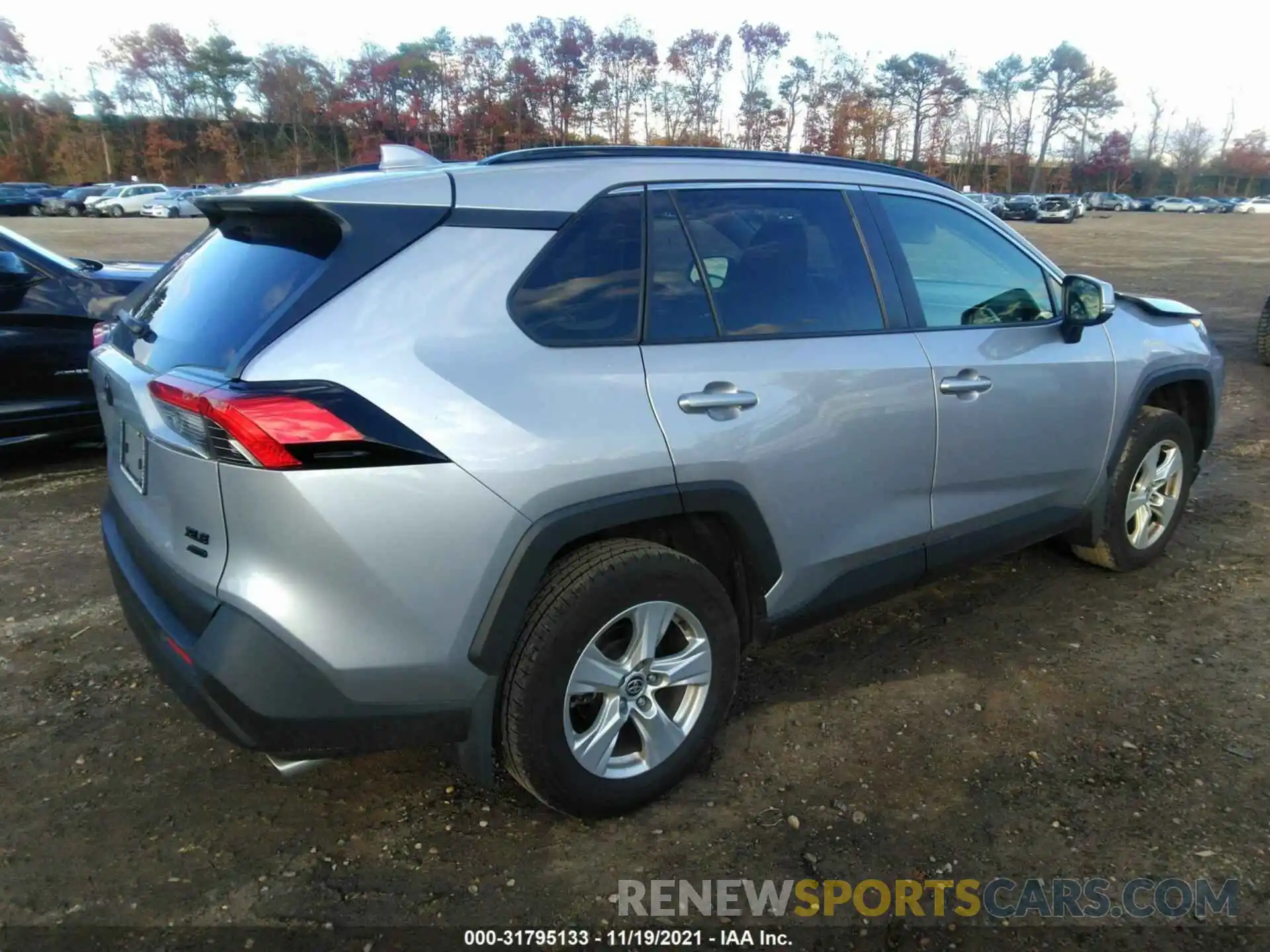 4 Photograph of a damaged car JTMP1RFV8MD071481 TOYOTA RAV4 2021