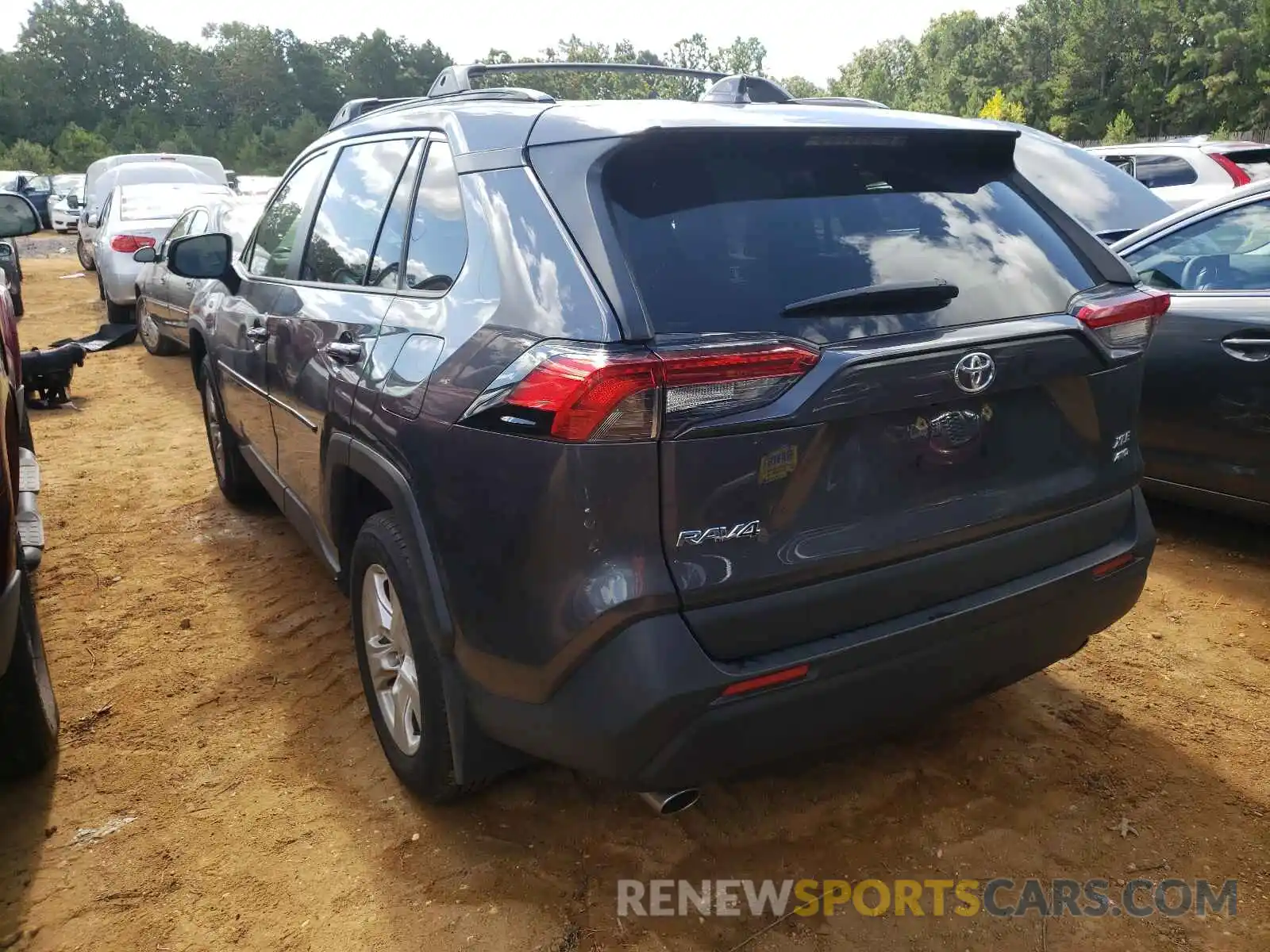 3 Photograph of a damaged car JTMP1RFVXMD078609 TOYOTA RAV4 2021