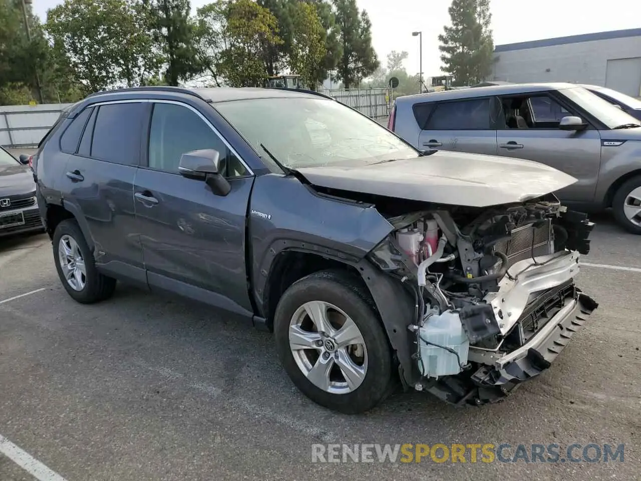 4 Photograph of a damaged car JTMR6RFV2MD017362 TOYOTA RAV4 2021