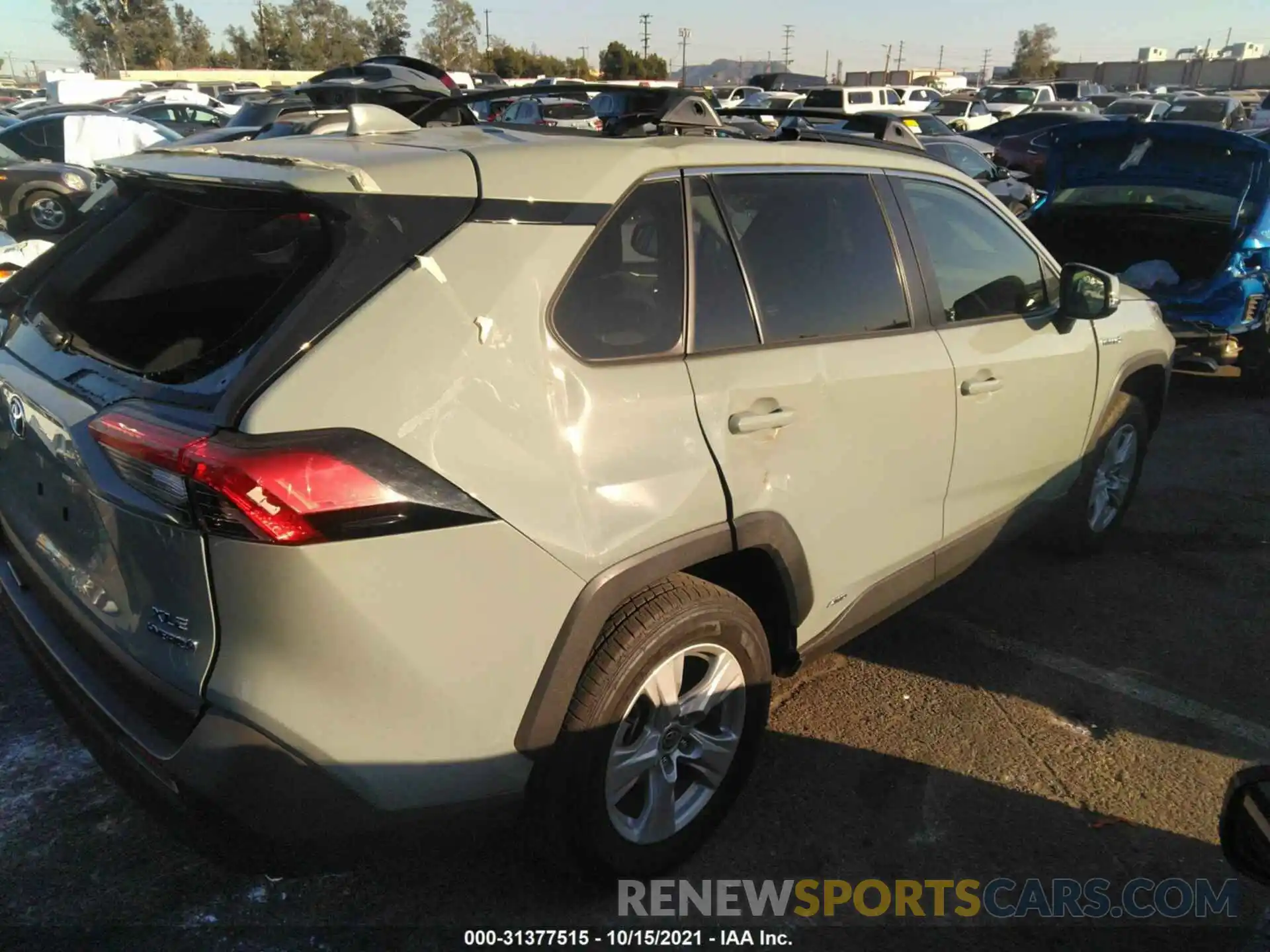 4 Photograph of a damaged car JTMR6RFV2MD509048 TOYOTA RAV4 2021