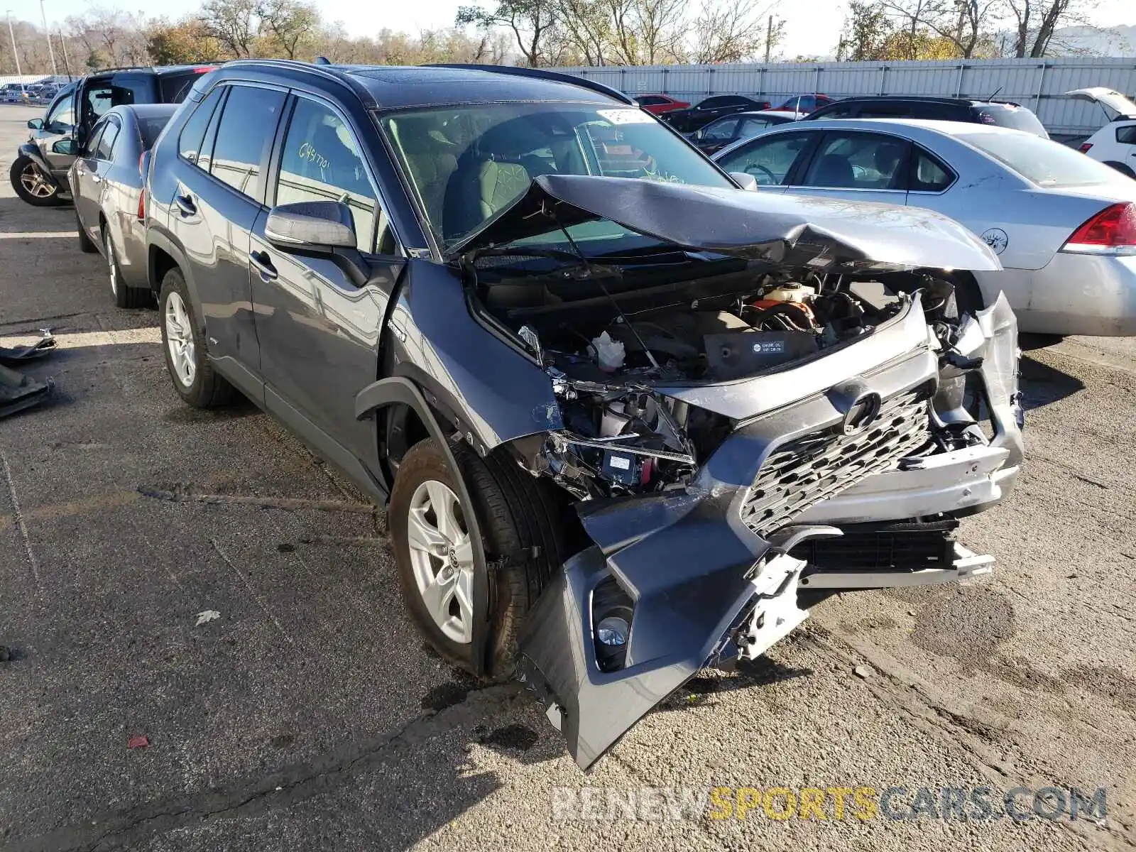 1 Photograph of a damaged car JTMR6RFV8MD018306 TOYOTA RAV4 2021