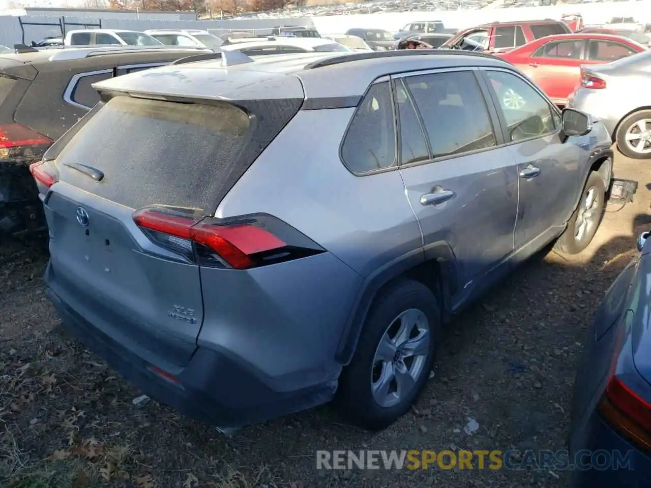 4 Photograph of a damaged car JTMR6RFV8MD510379 TOYOTA RAV4 2021