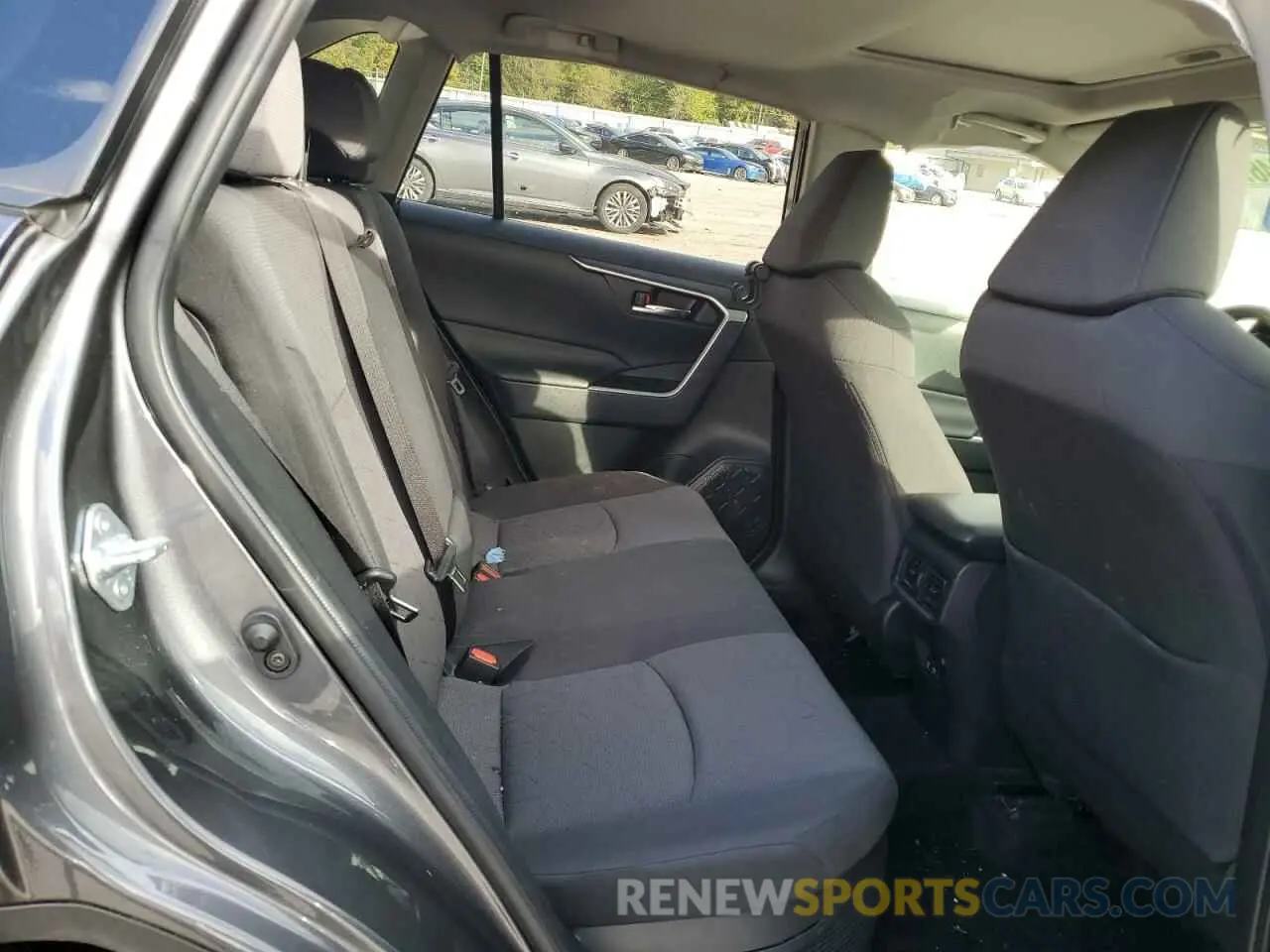 11 Photograph of a damaged car JTMRWRFV0MD125107 TOYOTA RAV4 2021