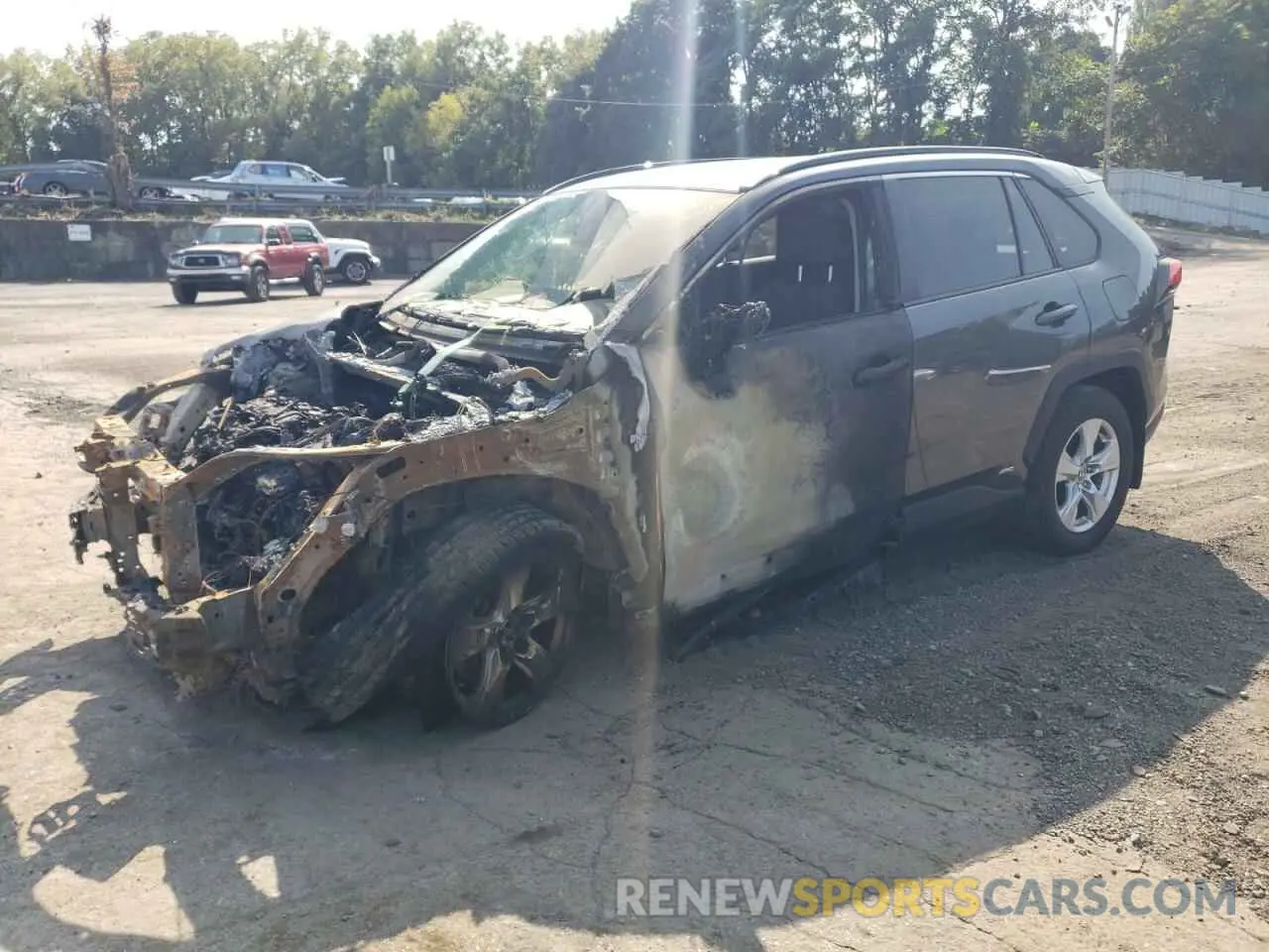 1 Photograph of a damaged car JTMRWRFV1MD128274 TOYOTA RAV4 2021