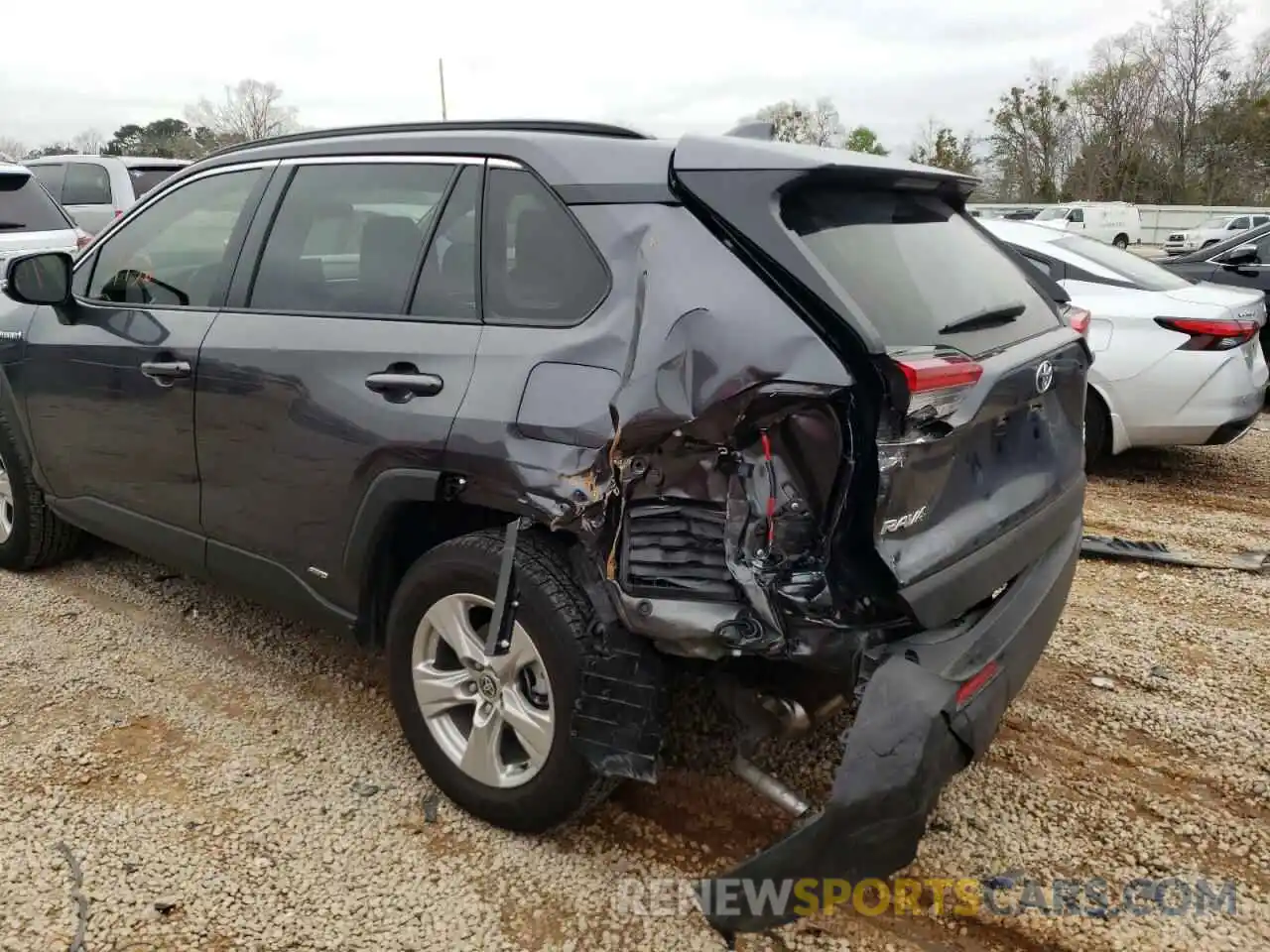 9 Photograph of a damaged car JTMRWRFV1MJ053934 TOYOTA RAV4 2021