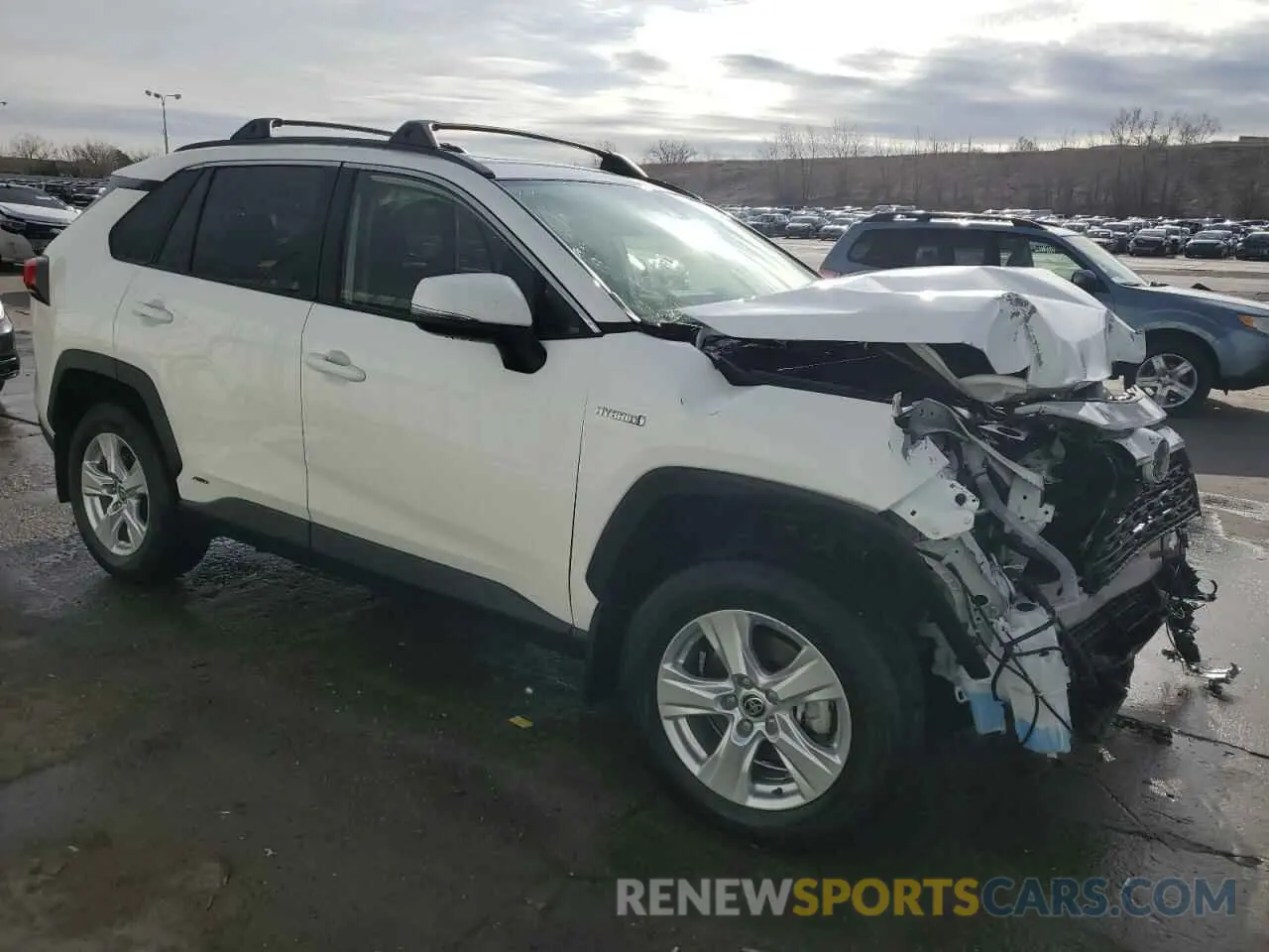 4 Photograph of a damaged car JTMRWRFV2MD125397 TOYOTA RAV4 2021