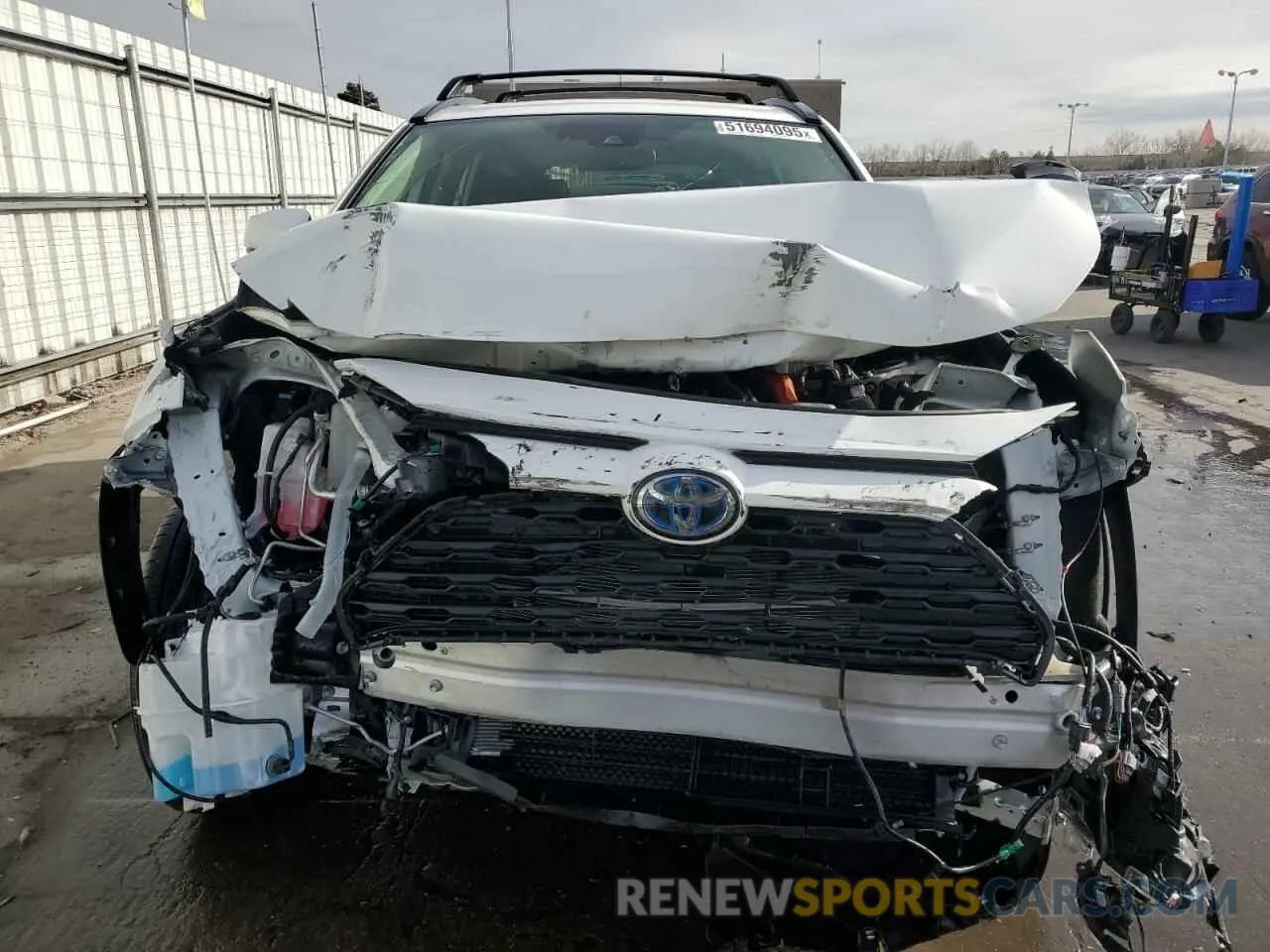 5 Photograph of a damaged car JTMRWRFV2MD125397 TOYOTA RAV4 2021
