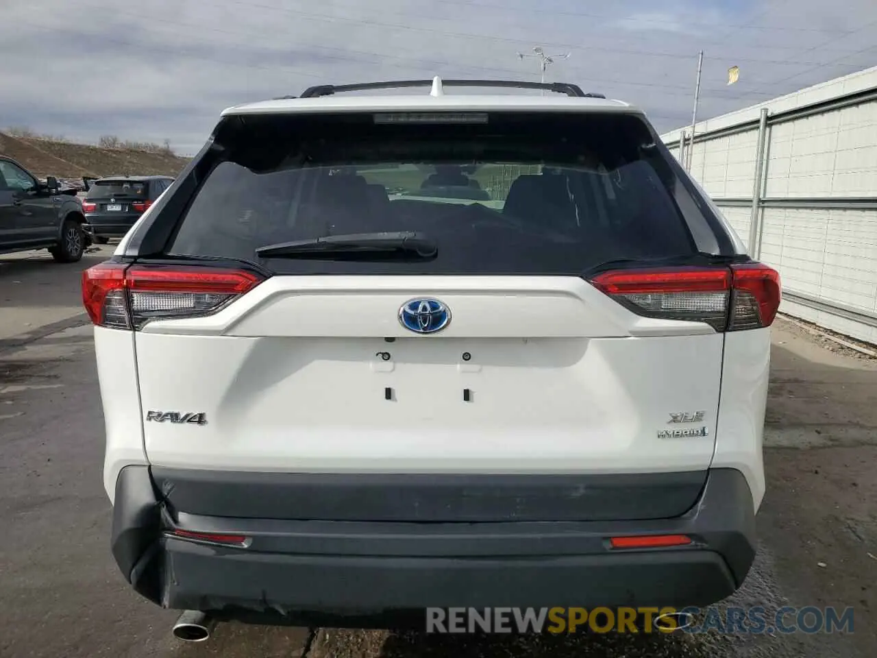 6 Photograph of a damaged car JTMRWRFV2MD125397 TOYOTA RAV4 2021