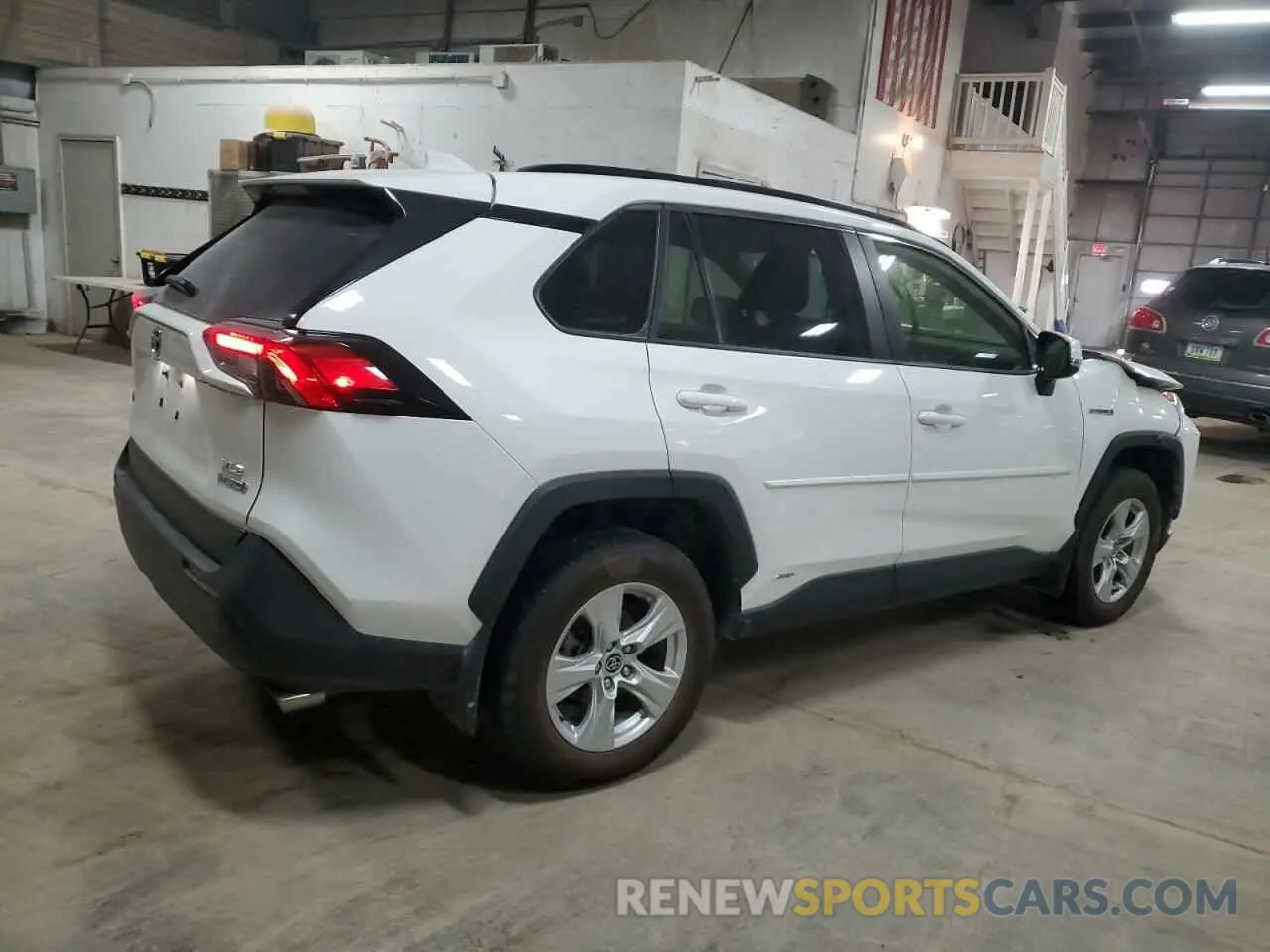 3 Photograph of a damaged car JTMRWRFV3MD127501 TOYOTA RAV4 2021