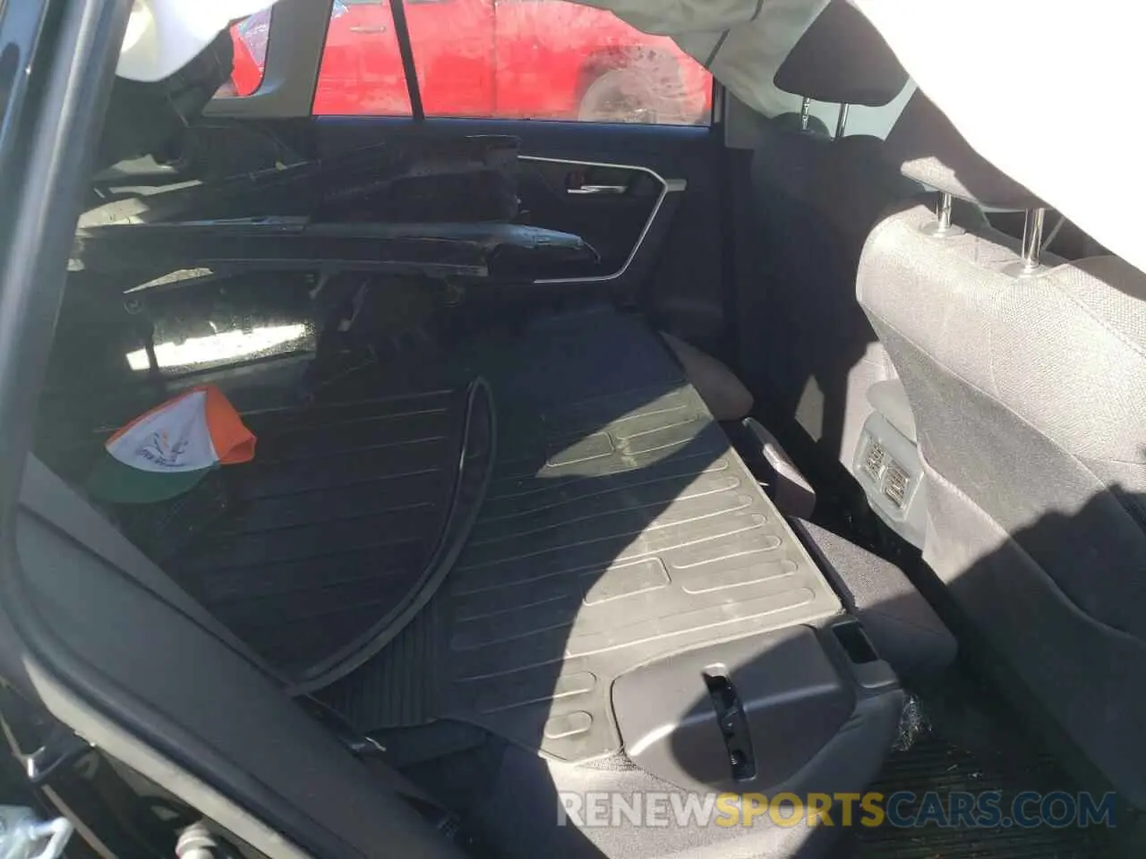6 Photograph of a damaged car JTMRWRFV3MJ053983 TOYOTA RAV4 2021