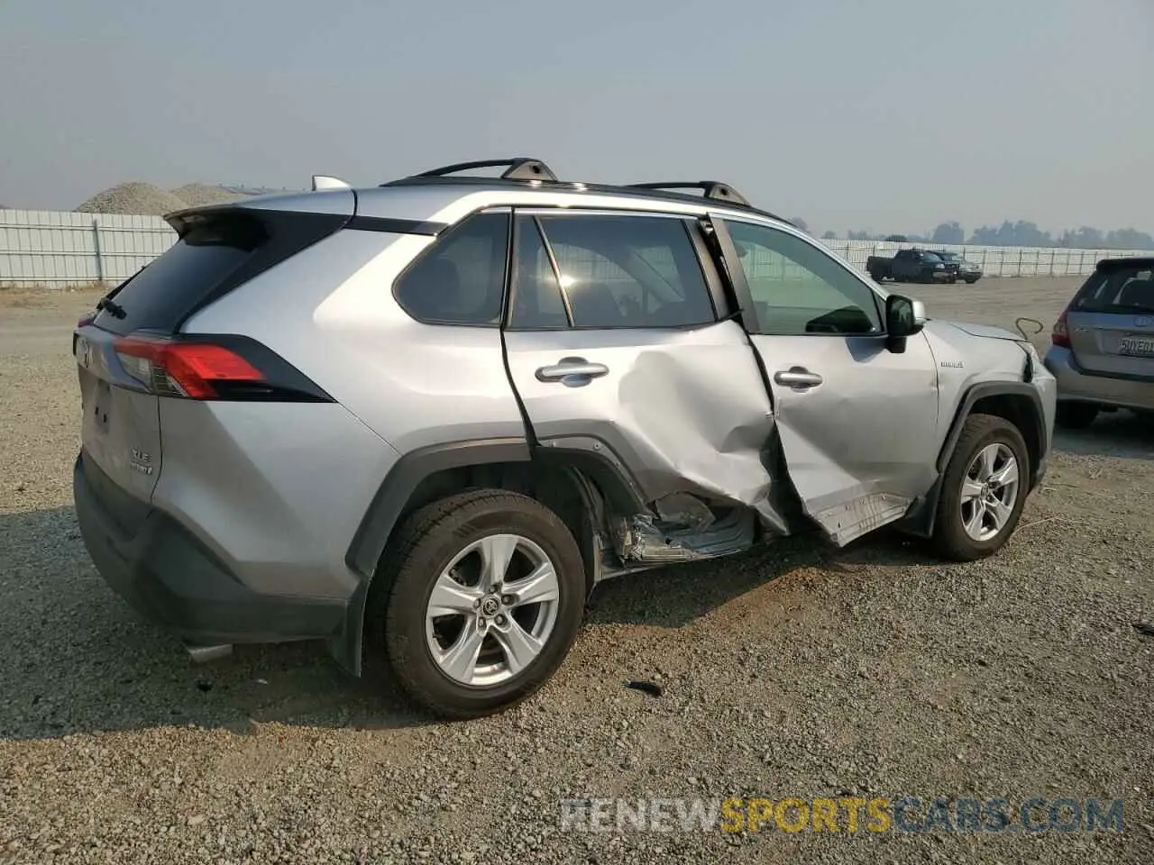 3 Photograph of a damaged car JTMRWRFV4MD117916 TOYOTA RAV4 2021