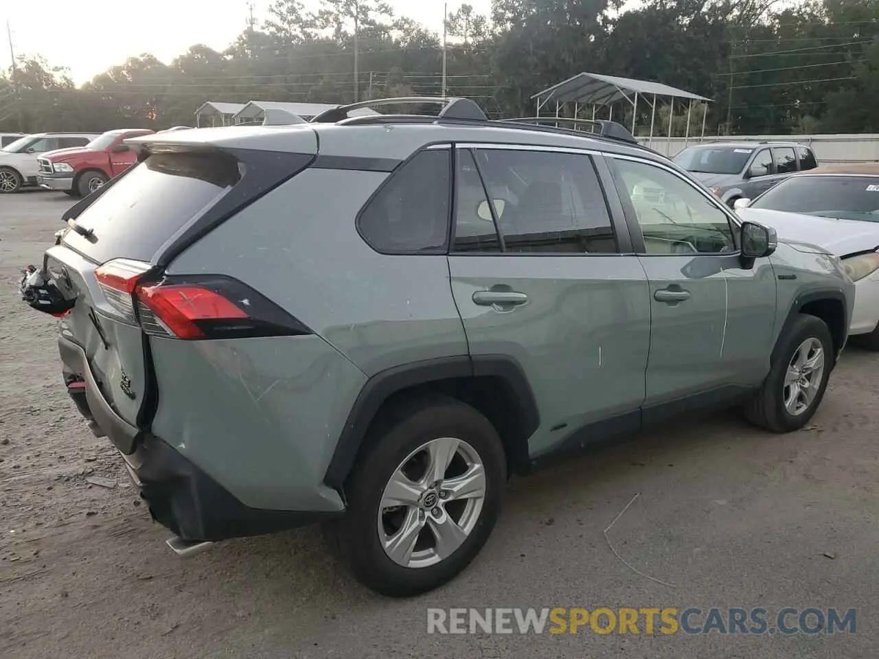 3 Photograph of a damaged car JTMRWRFV5MD136071 TOYOTA RAV4 2021