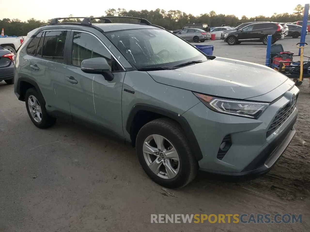 4 Photograph of a damaged car JTMRWRFV5MD136071 TOYOTA RAV4 2021
