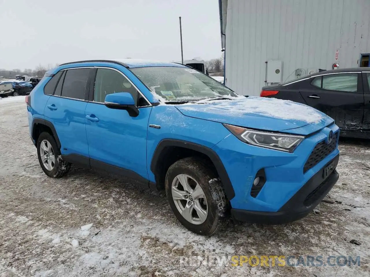 4 Photograph of a damaged car JTMRWRFV5MJ053984 TOYOTA RAV4 2021