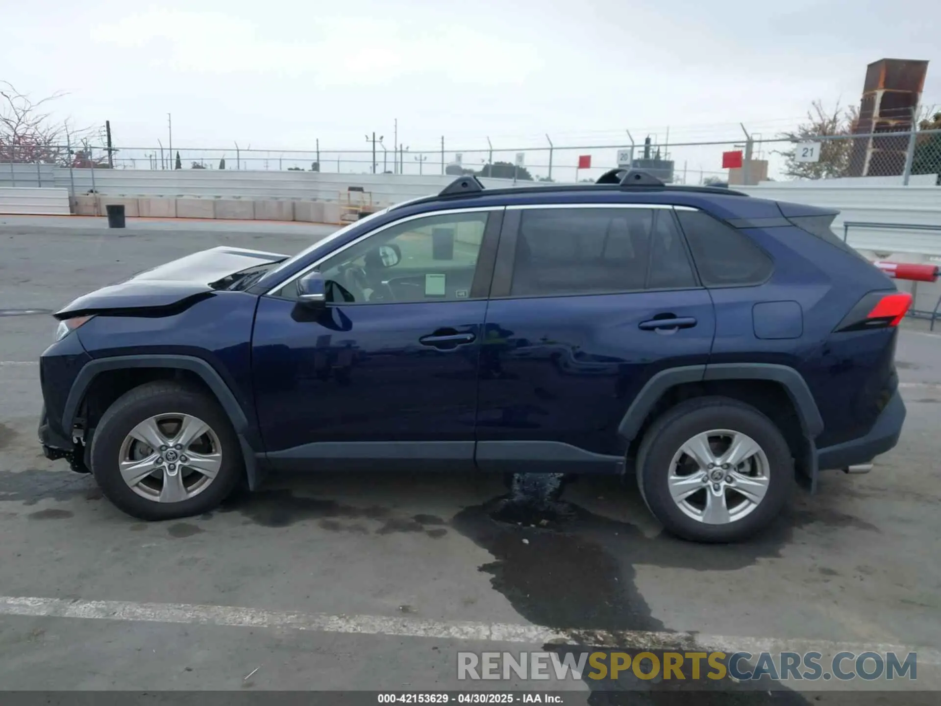 14 Photograph of a damaged car JTMW1RFV1MD062147 TOYOTA RAV4 2021