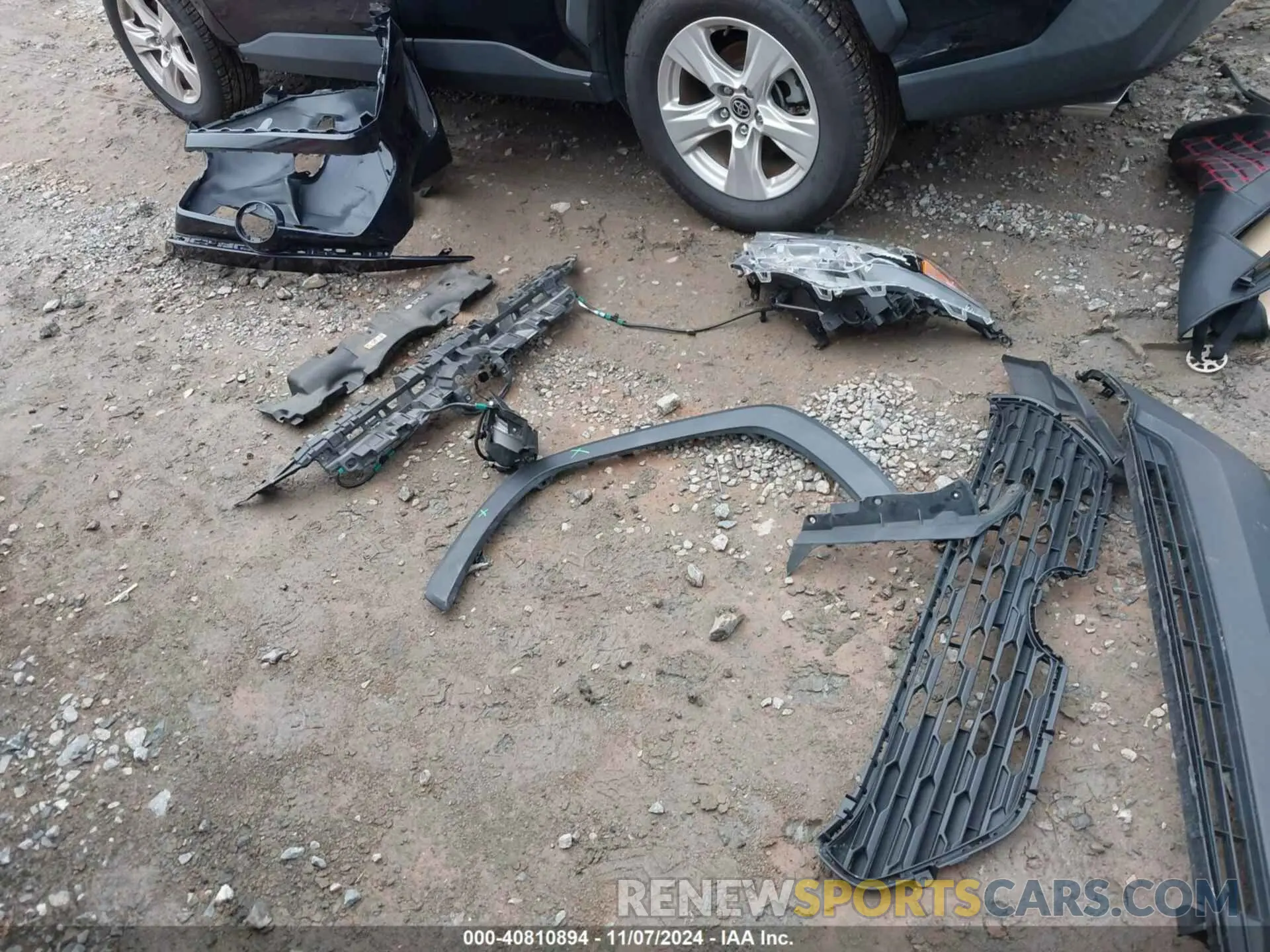 11 Photograph of a damaged car JTMW1RFV5MD065522 TOYOTA RAV4 2021