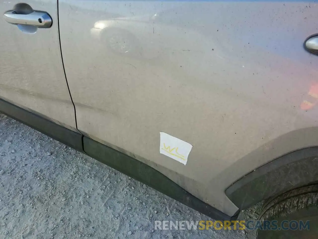 13 Photograph of a damaged car JTMW1RFVXMD062972 TOYOTA RAV4 2021