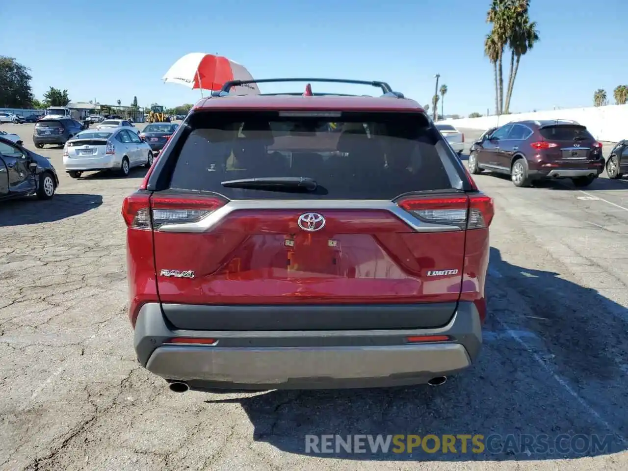 6 Photograph of a damaged car JTMY1RFV0MD063587 TOYOTA RAV4 2021