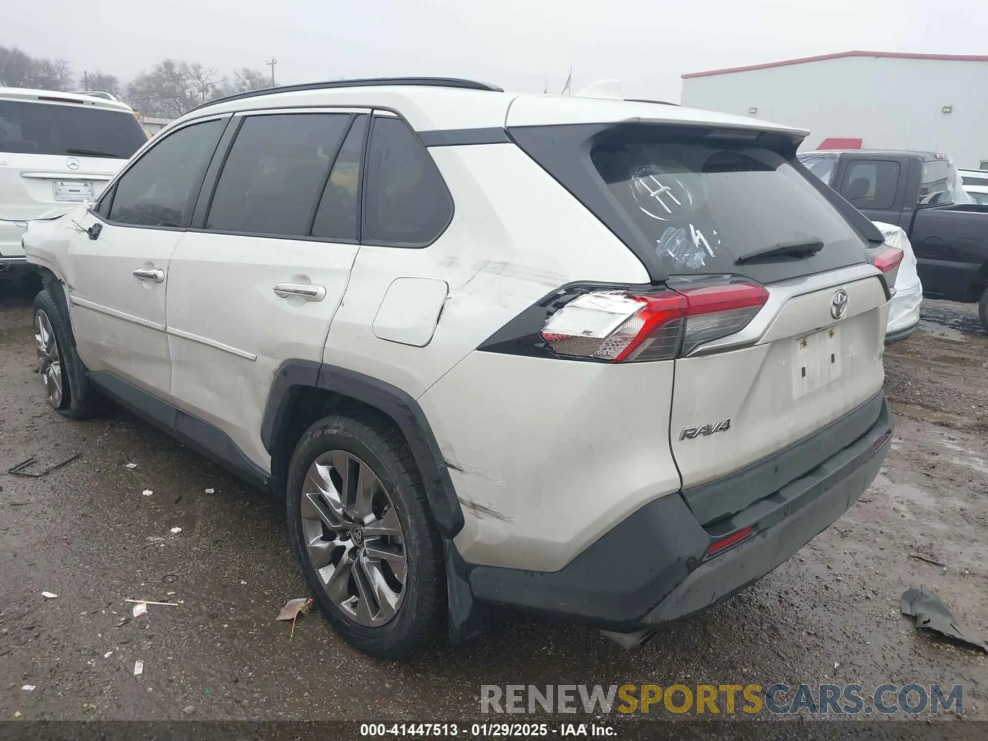 3 Photograph of a damaged car JTMY1RFV0MJ023477 TOYOTA RAV4 2021