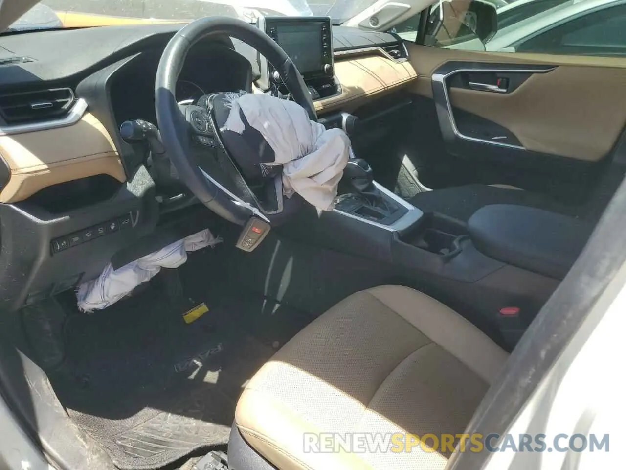 7 Photograph of a damaged car JTMY1RFVXMD062690 TOYOTA RAV4 2021
